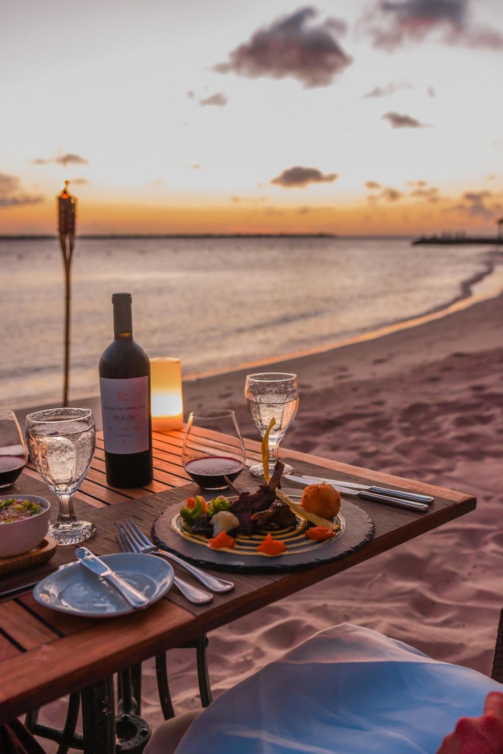 Harbour Village Beach Club