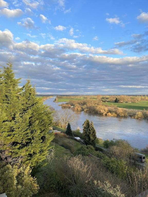 Moderne Ferienwohnung mit Kamin u Garten im EG 100qm Nähe Weser und Golfplatz