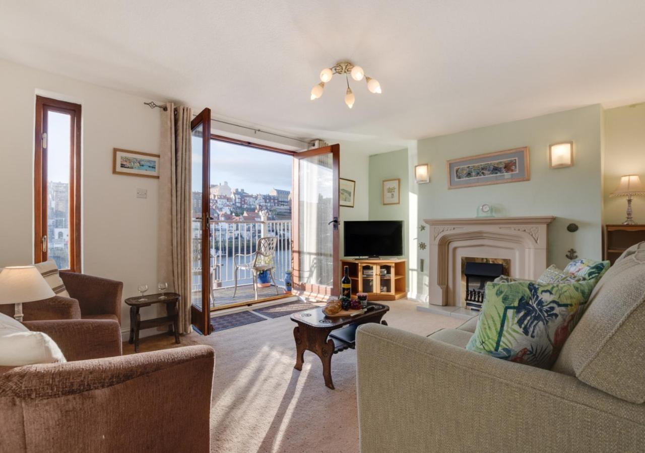 2 Bed in Whitby oc-w794