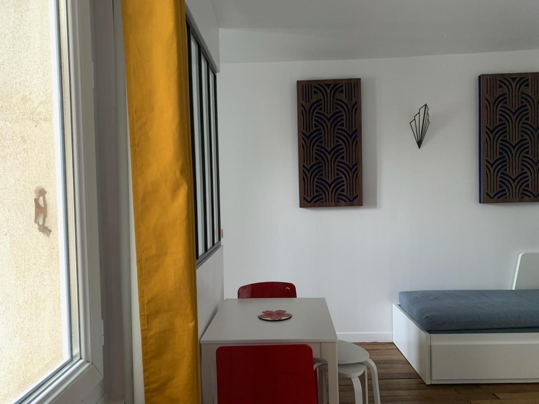 Studio perfect for 2 adults and 1 kid, and up to 2 kids - Jourdain 20e, 25mn to Louvre via line M11