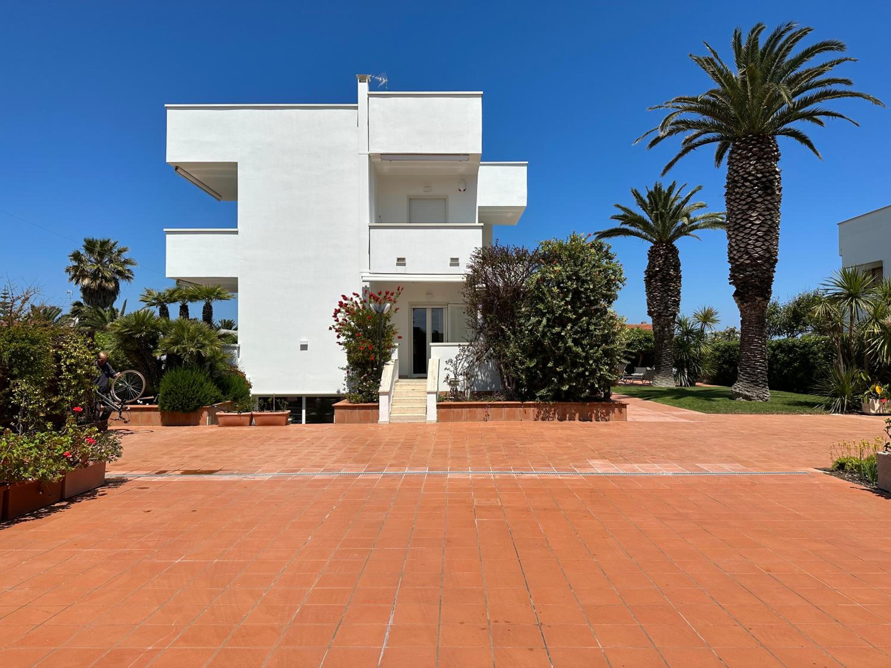 Villa Antonia sul mare con piscina Torre a mare (Bari) view 2