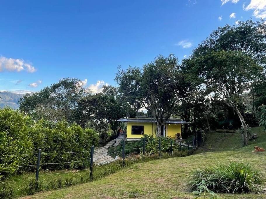 Romántico refugio en la montaña