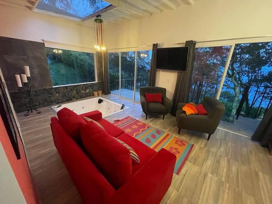Romántico refugio en la montaña