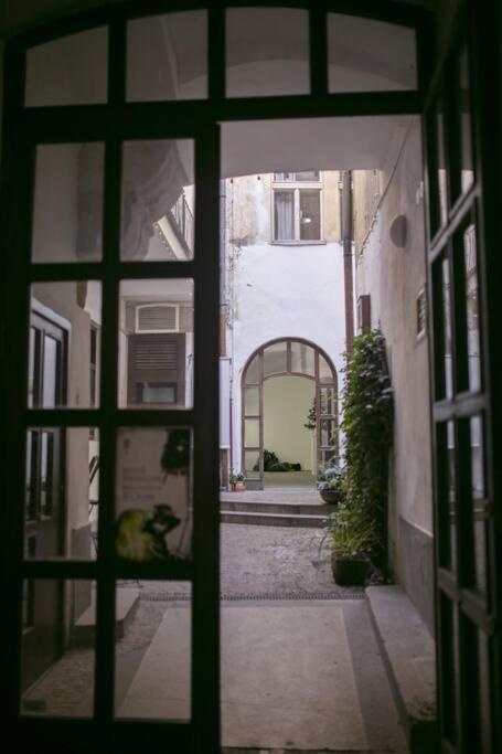 King Charles Apartment