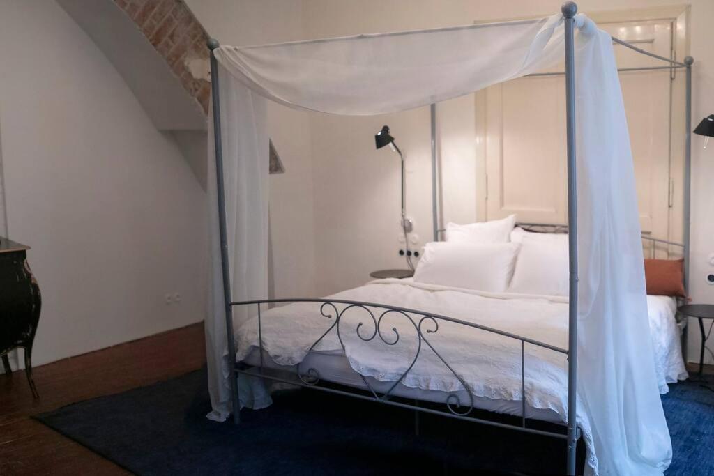King Charles Apartment