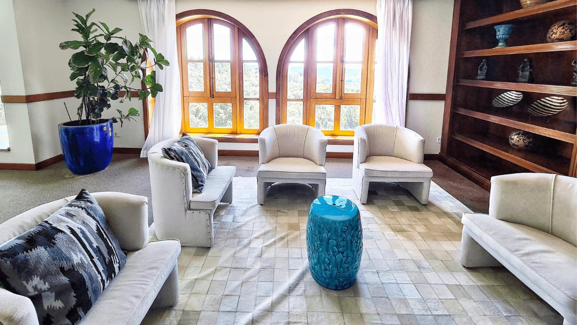 Dúplex Luxo com Piscina Aquecida, Lareira e Wifi