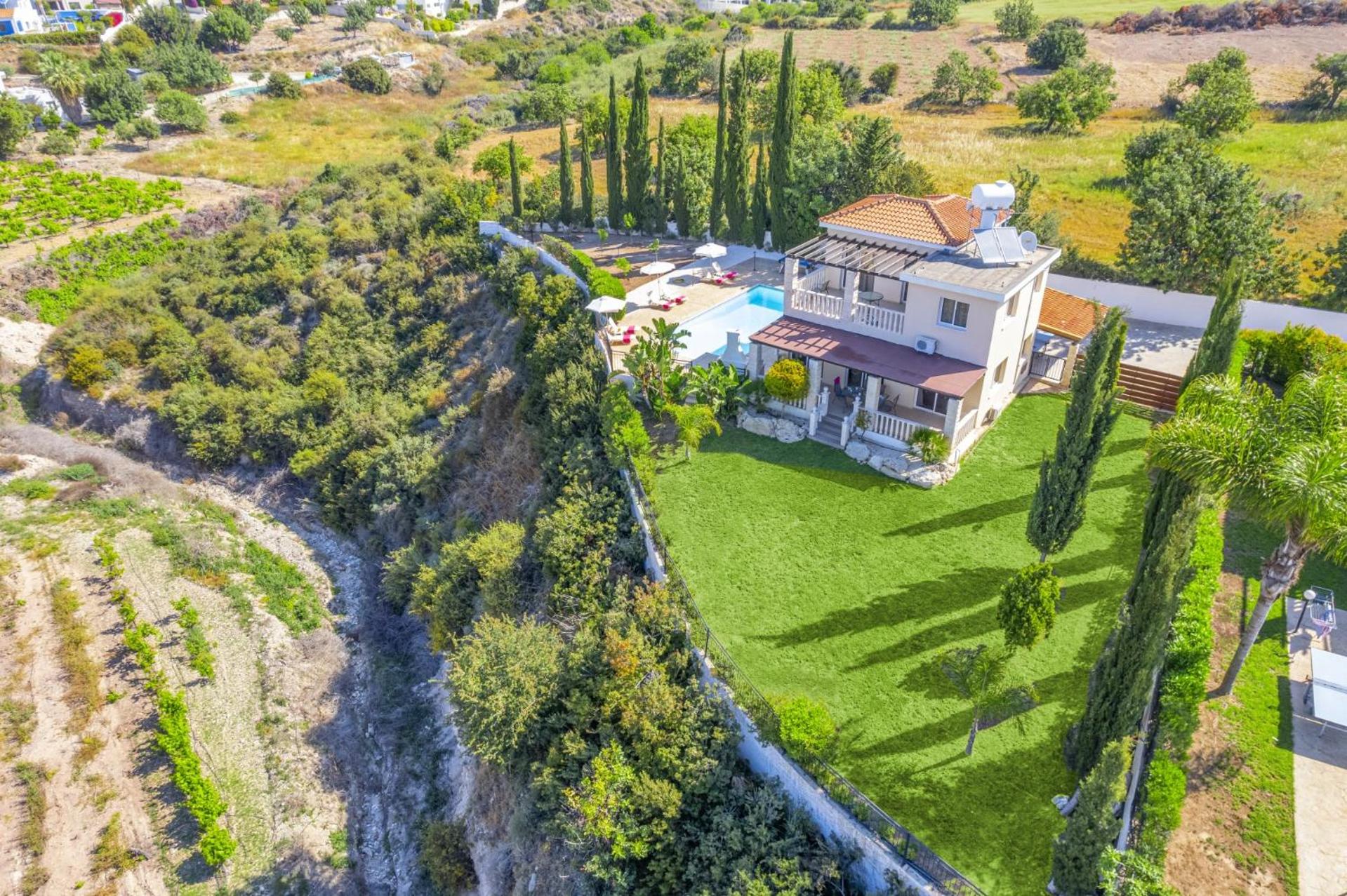 Villa Antria by Villa Plus