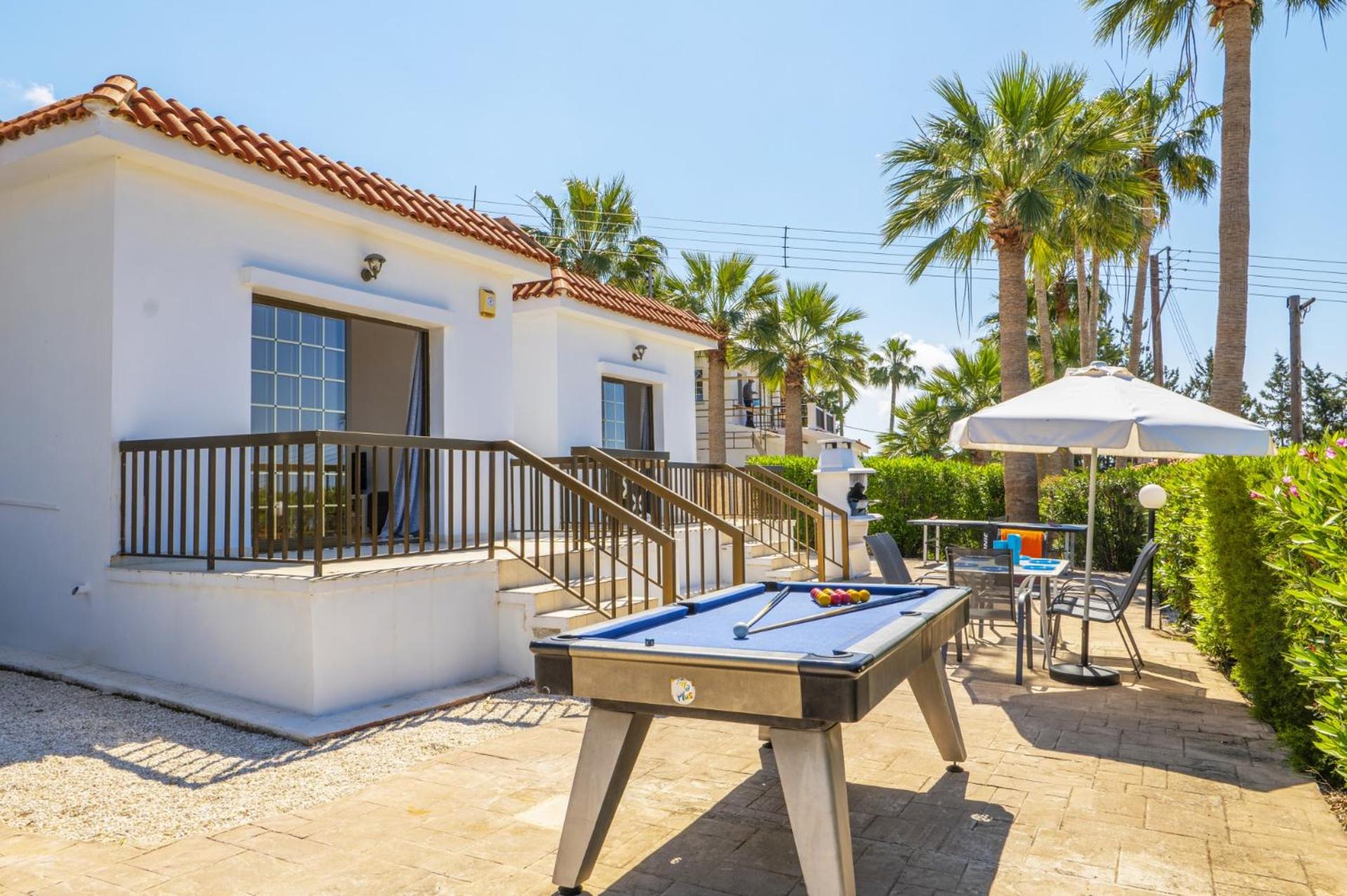 Villa Rhea by Villa Plus