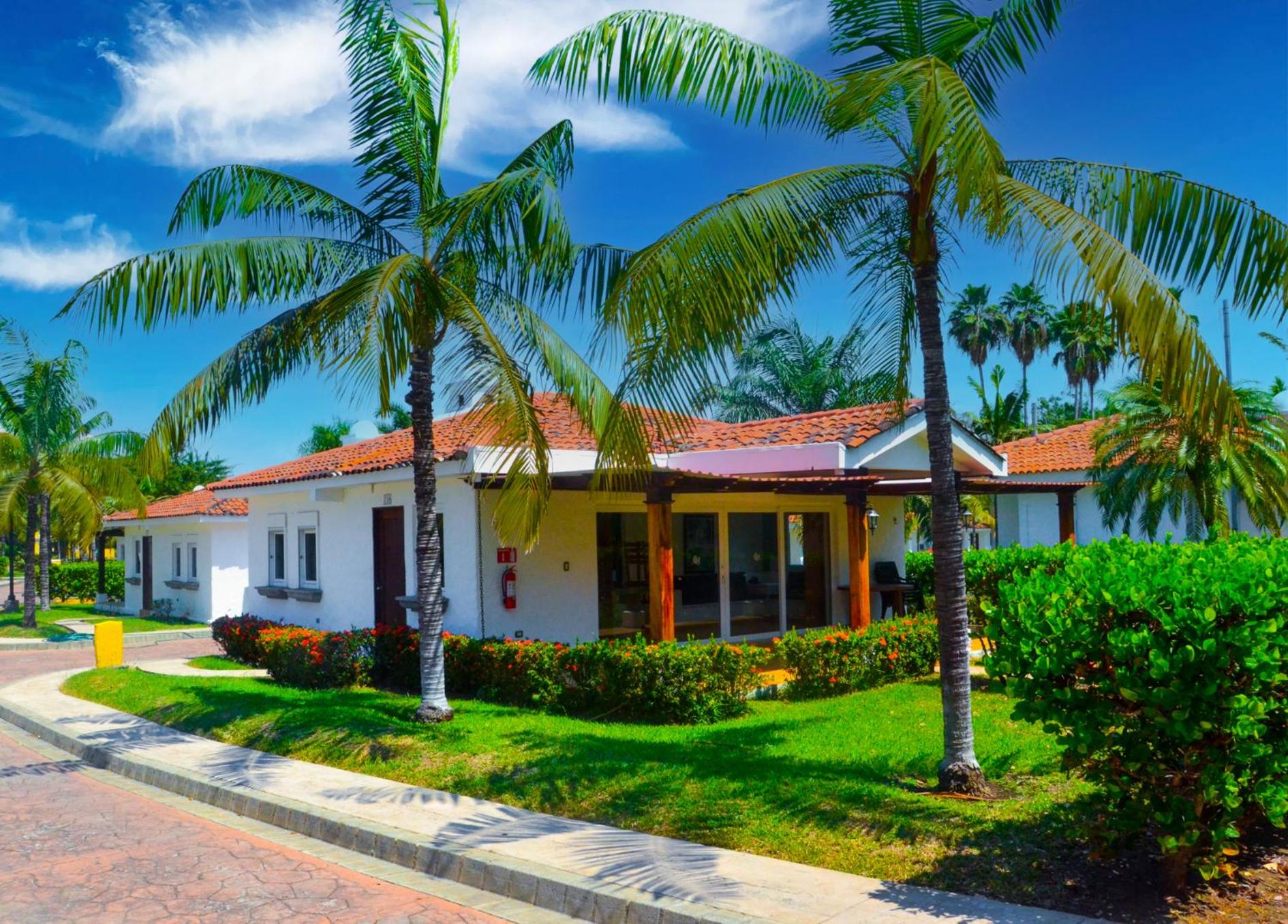 Las Veraneras Villas & Resort