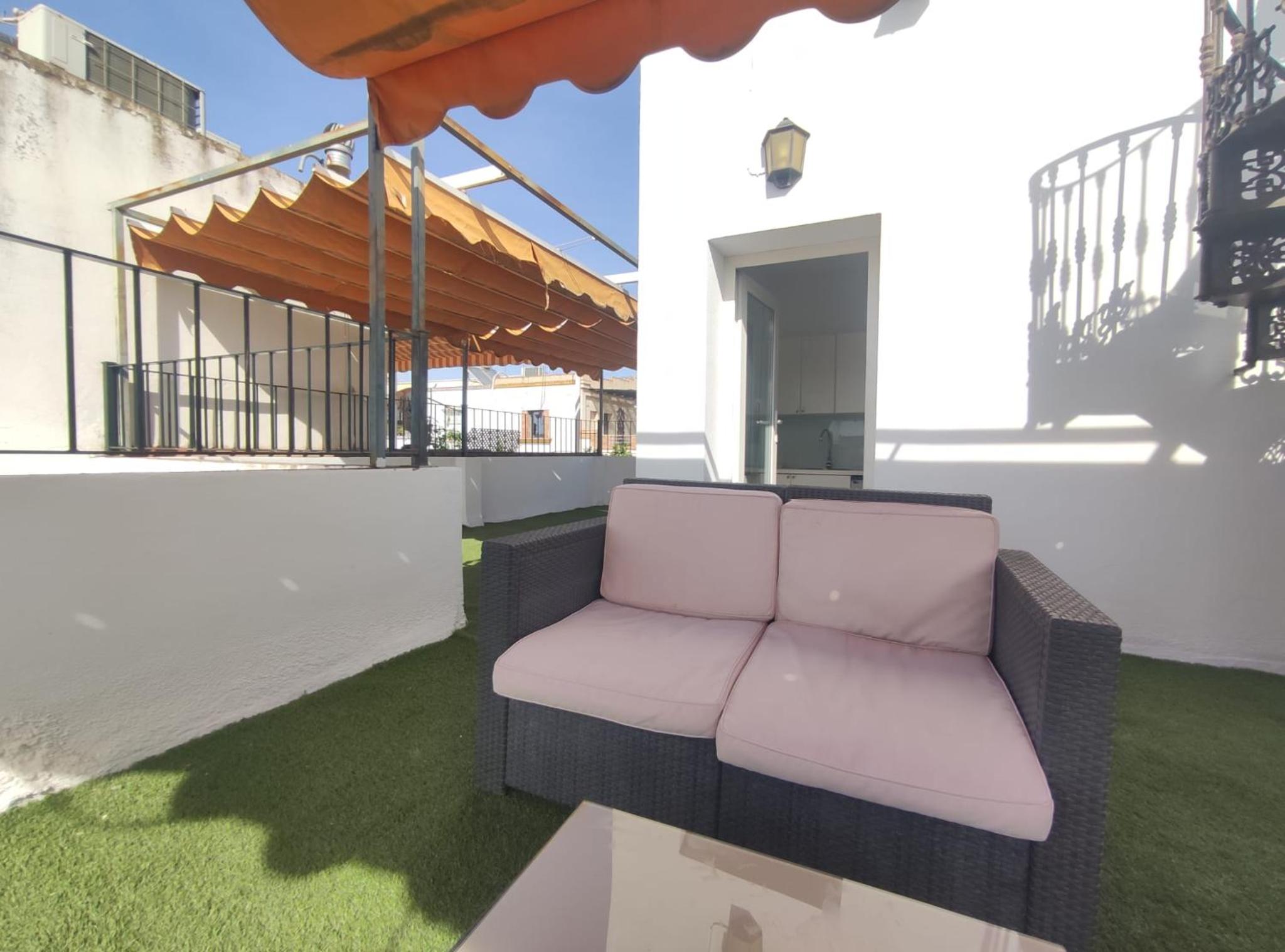 Plaza de España - Family House view 4