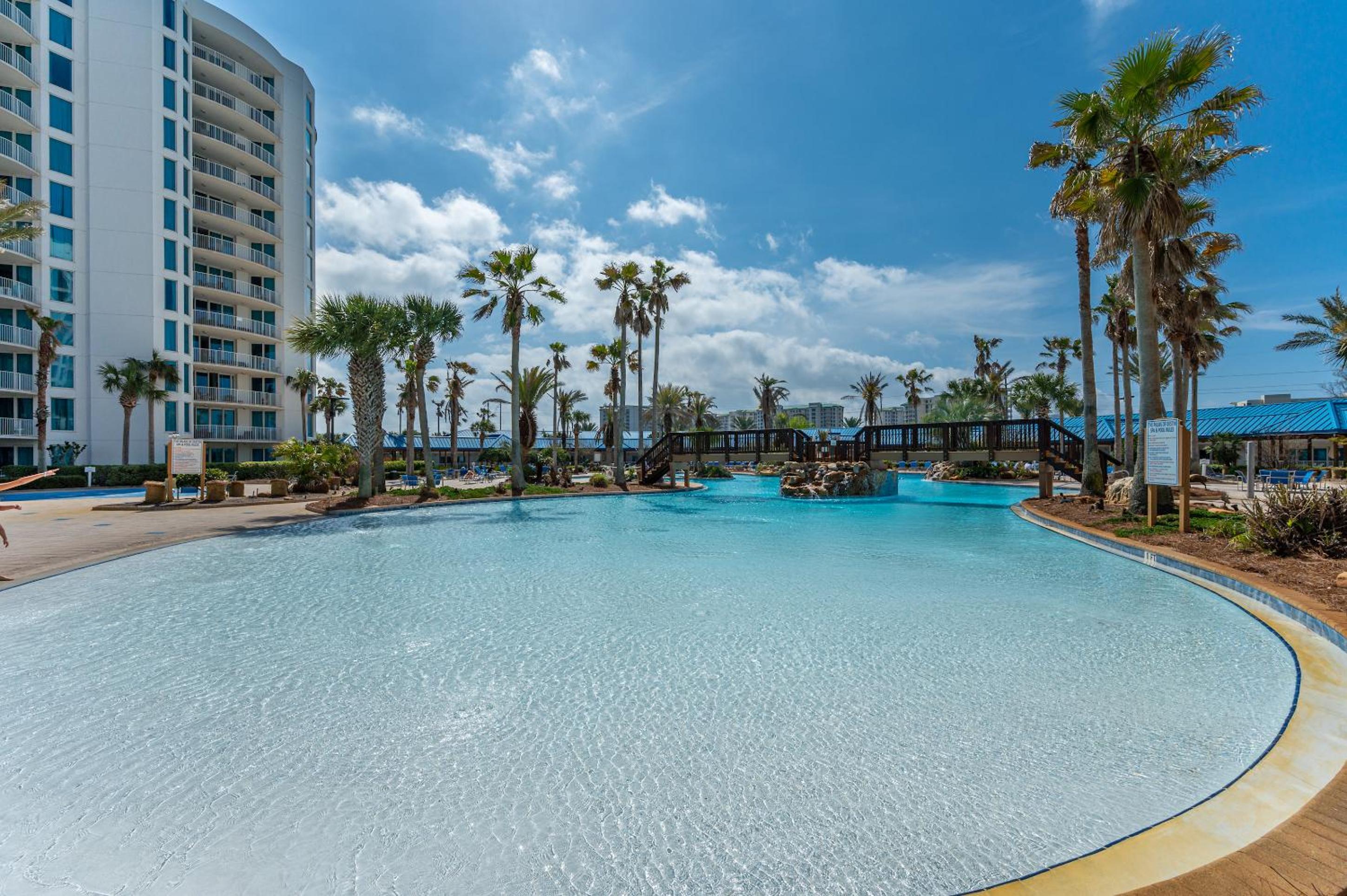 Palms of Destin by Panhandle Getaways