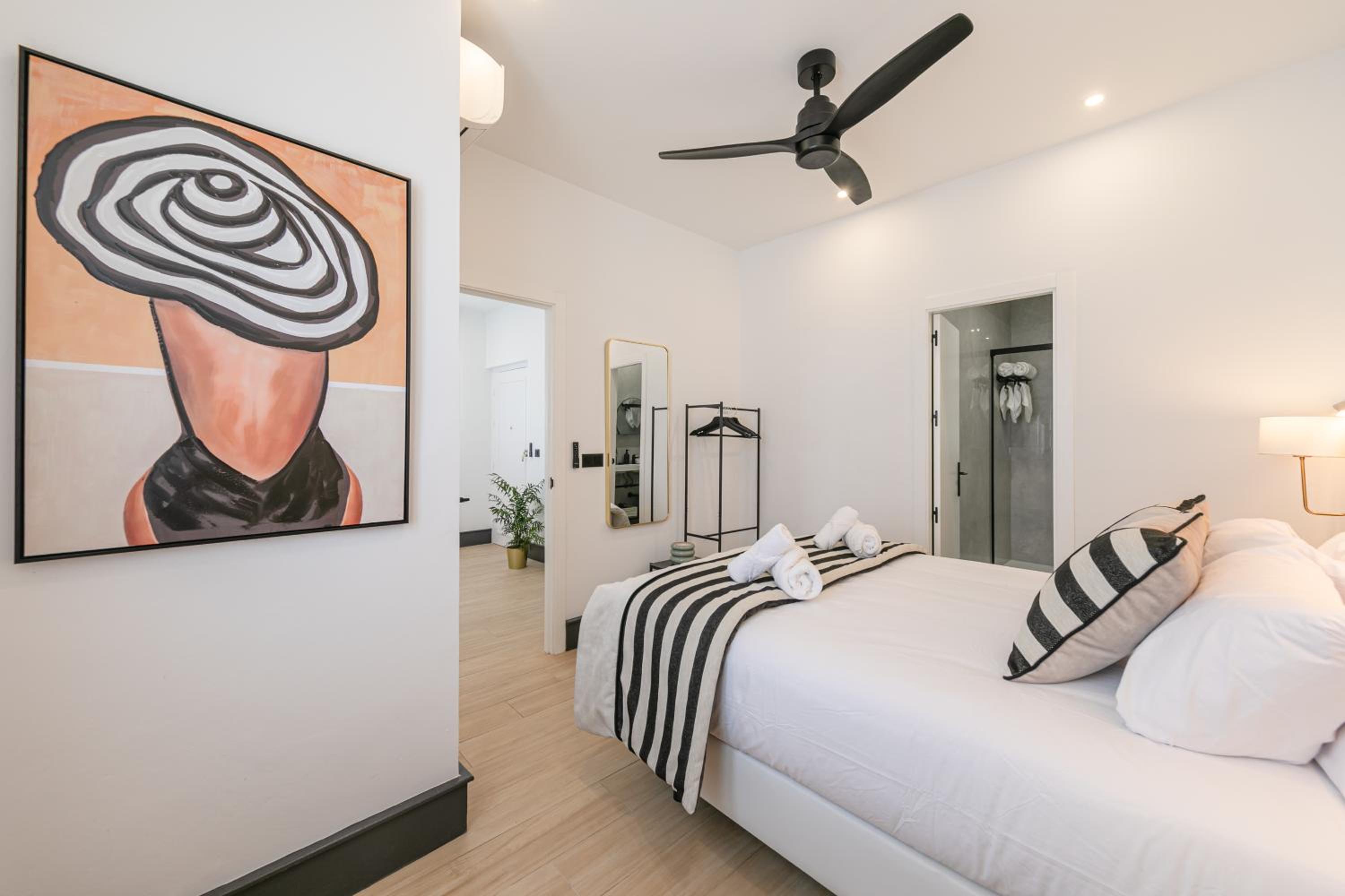 ISG Apartments Catedral
