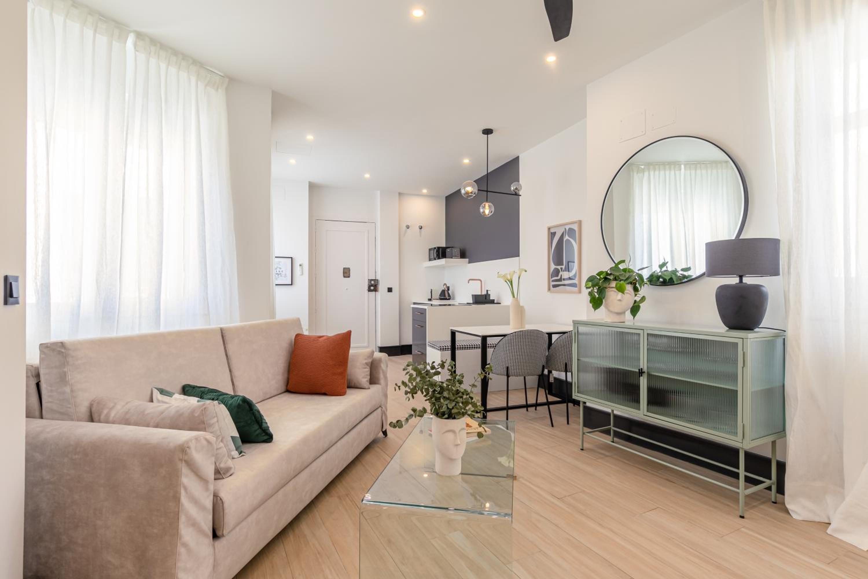 ISG Apartments Catedral