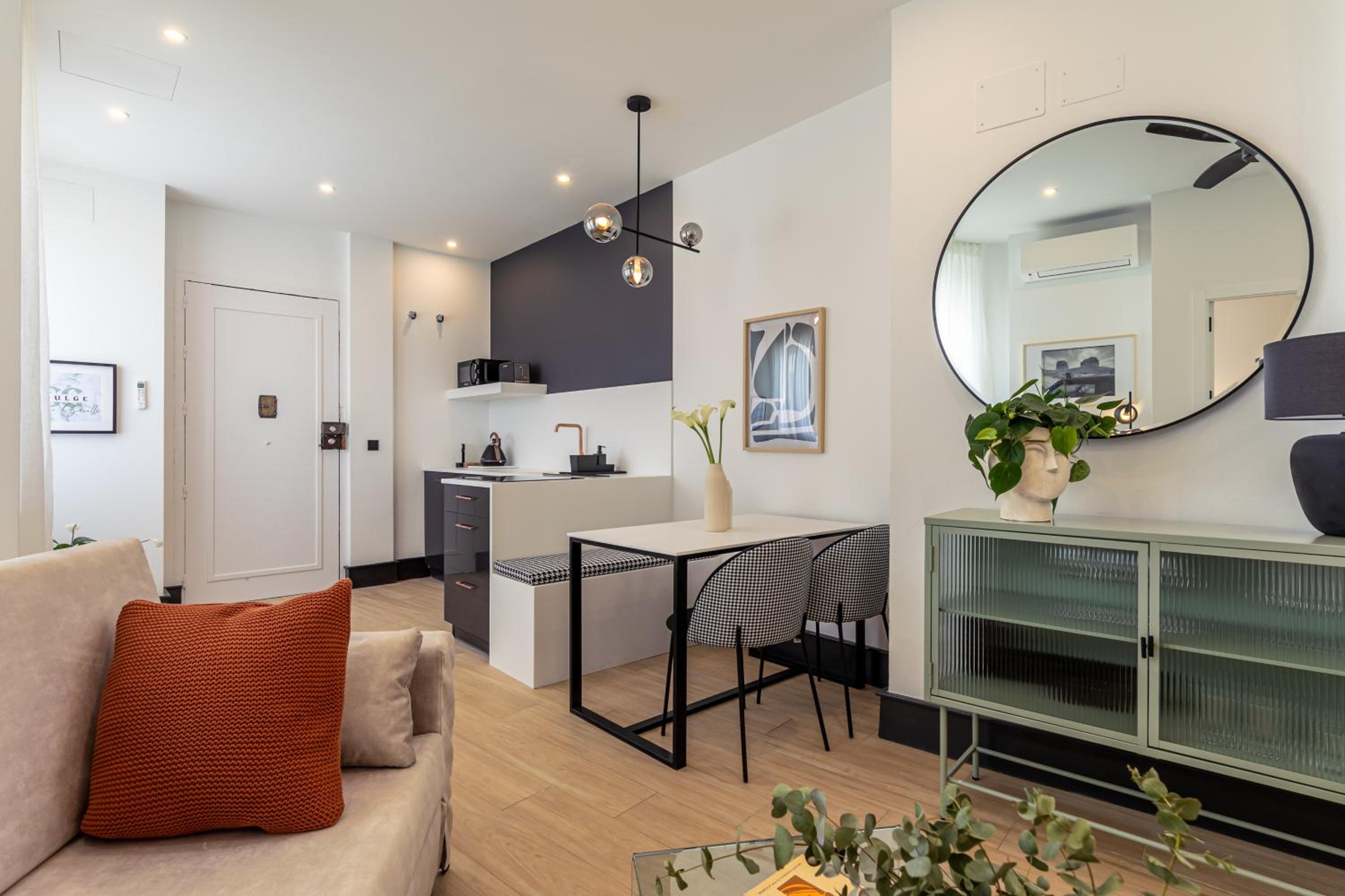 ISG Apartments Catedral