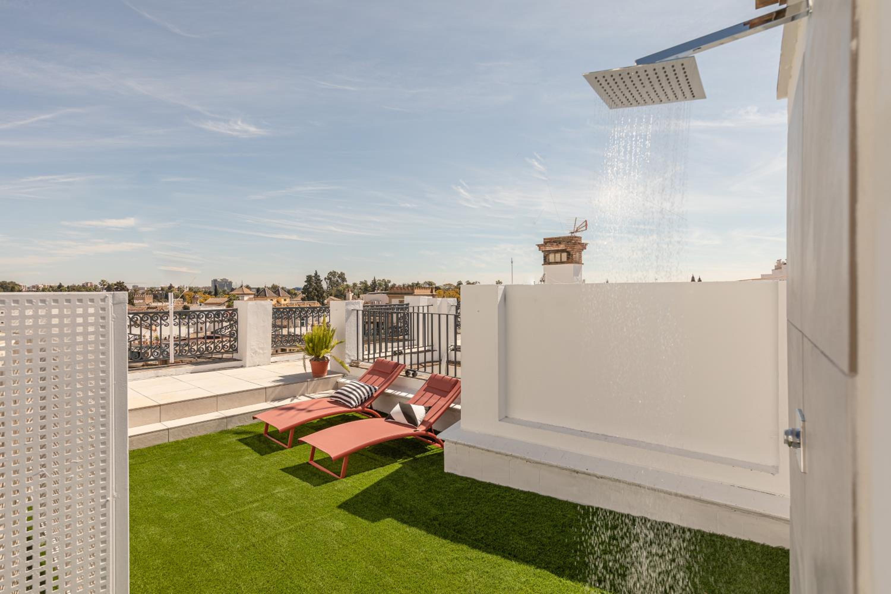 ISG Apartments Catedral