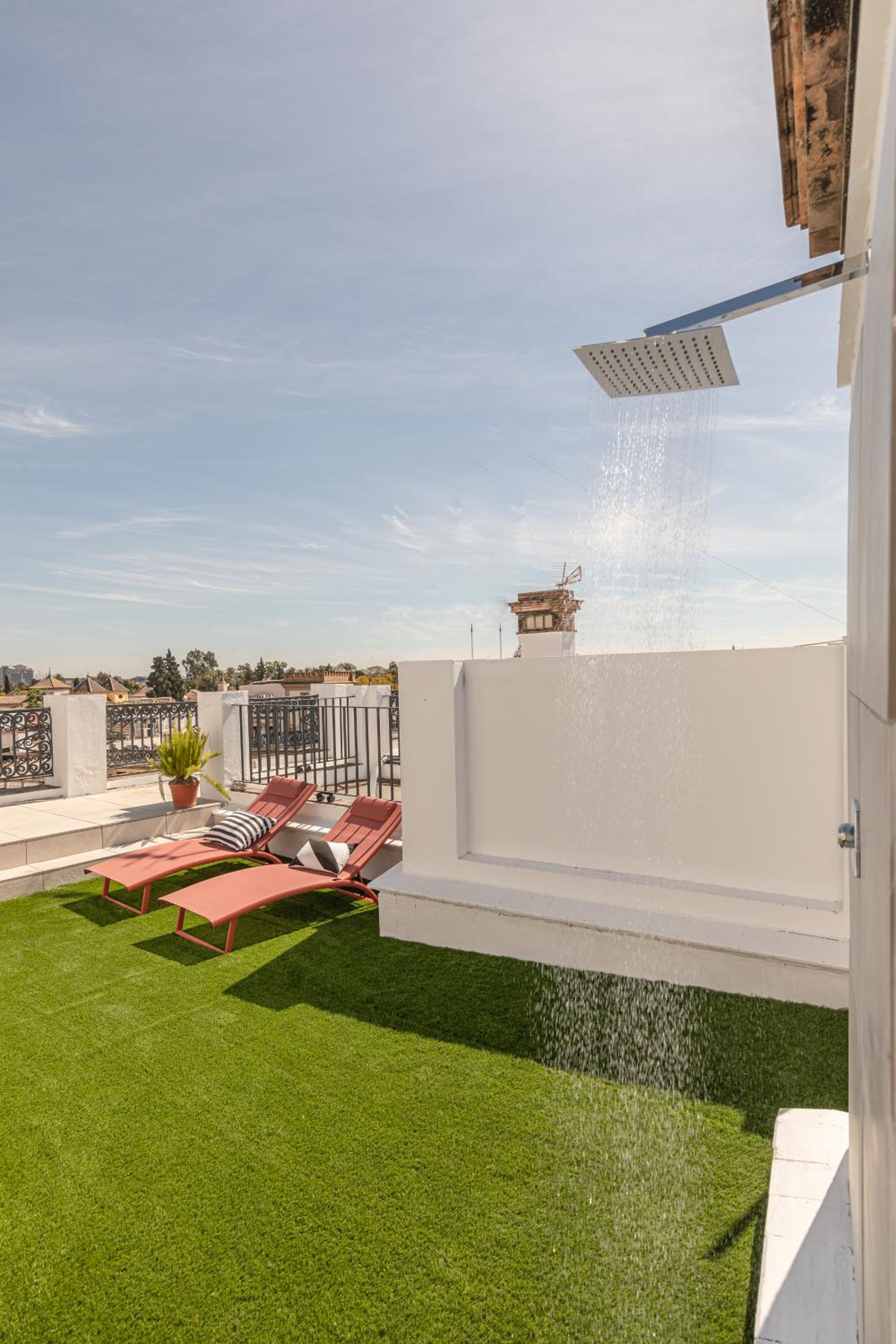 ISG Apartments Catedral