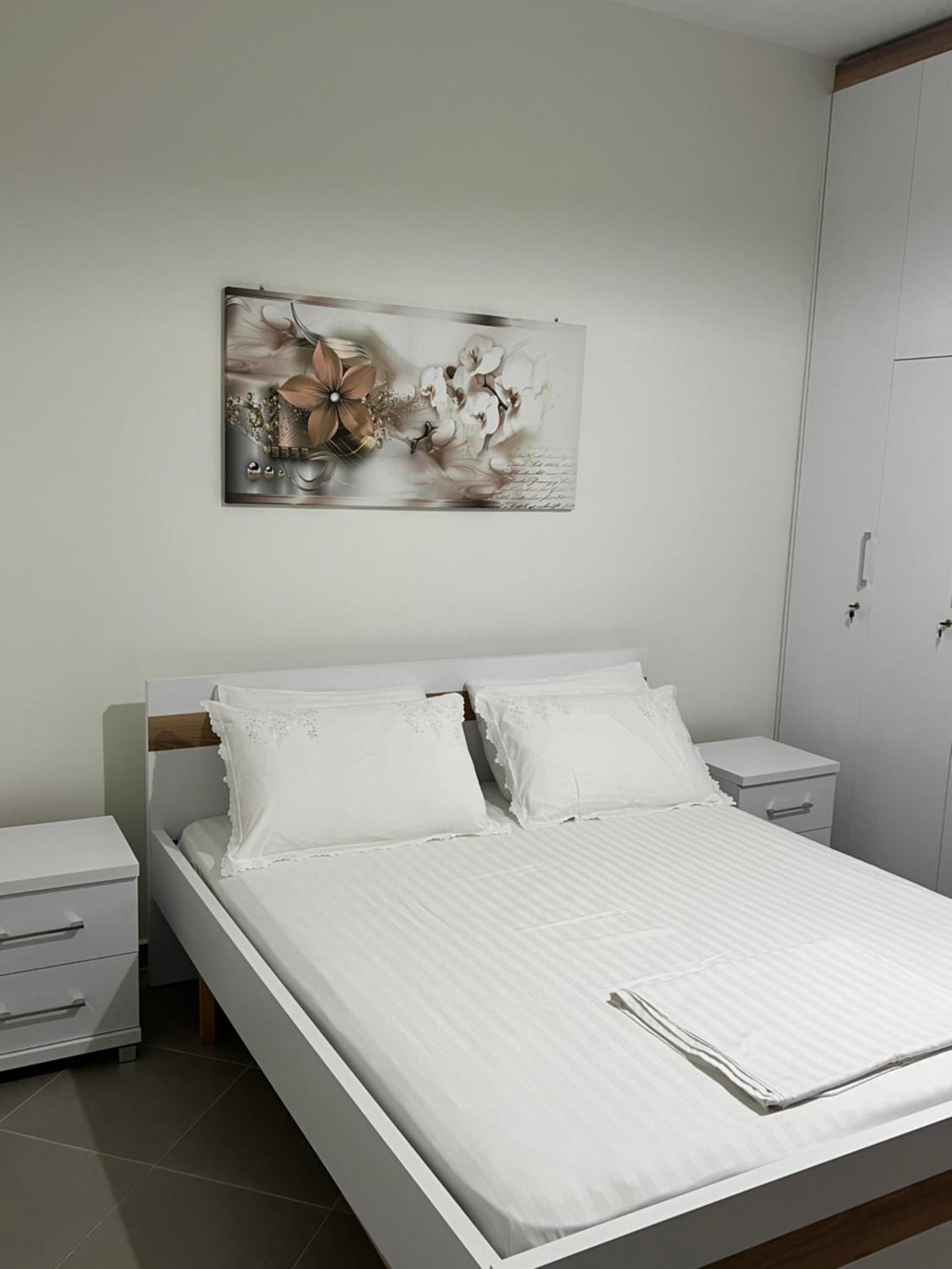Amazing familiar apartments and rooms