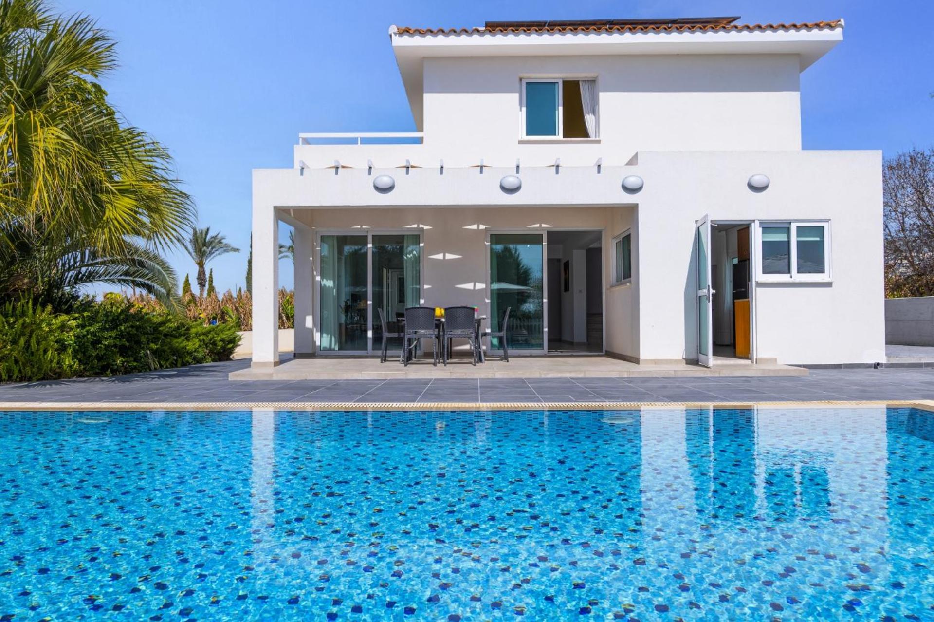 Villa Antigoni by Villa Plus