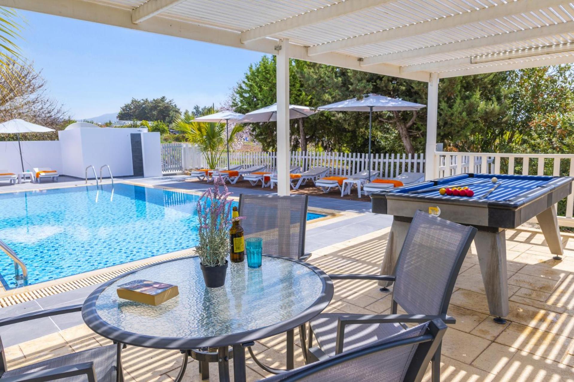 Villa Antigoni by Villa Plus