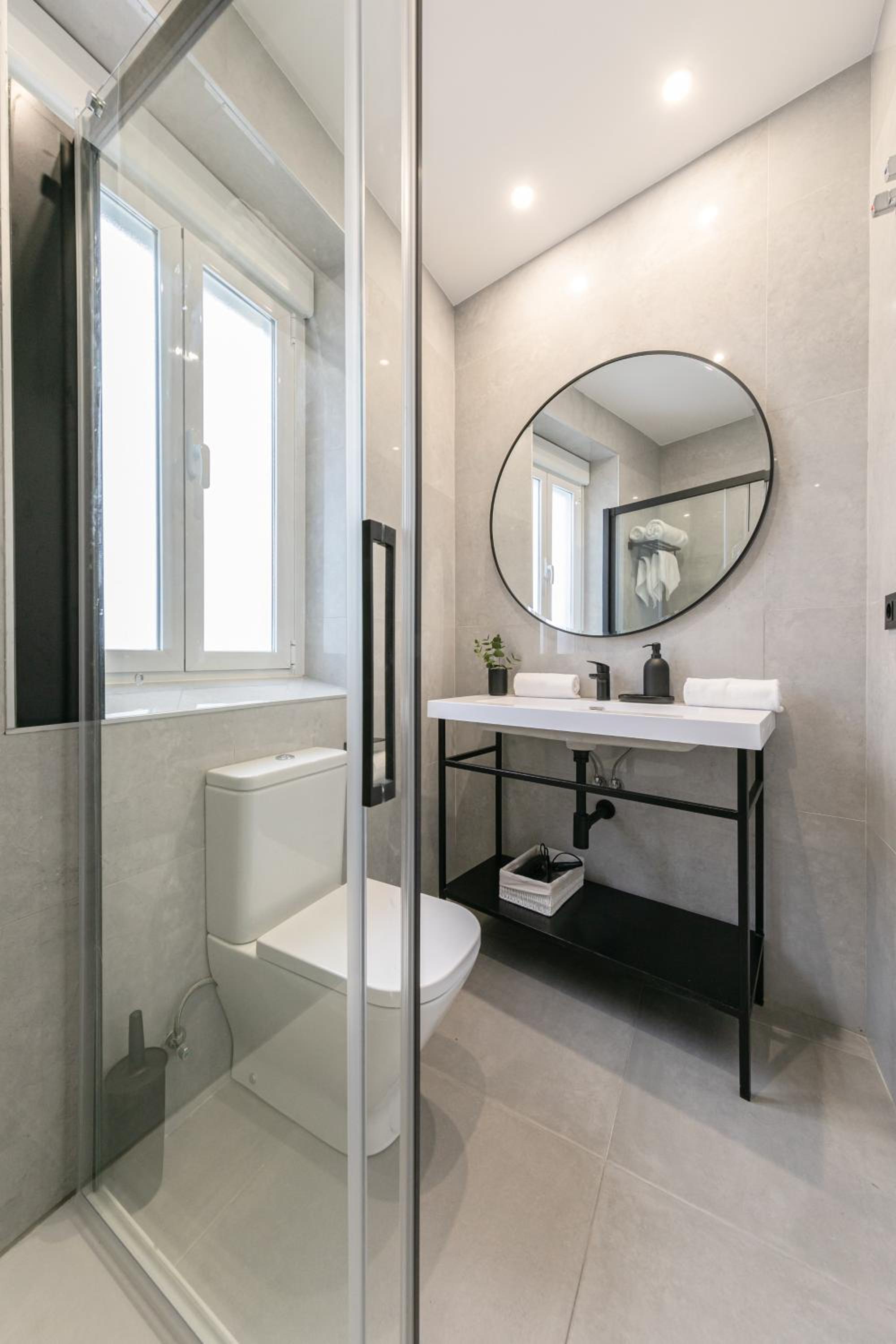 ISG Apartments Catedral