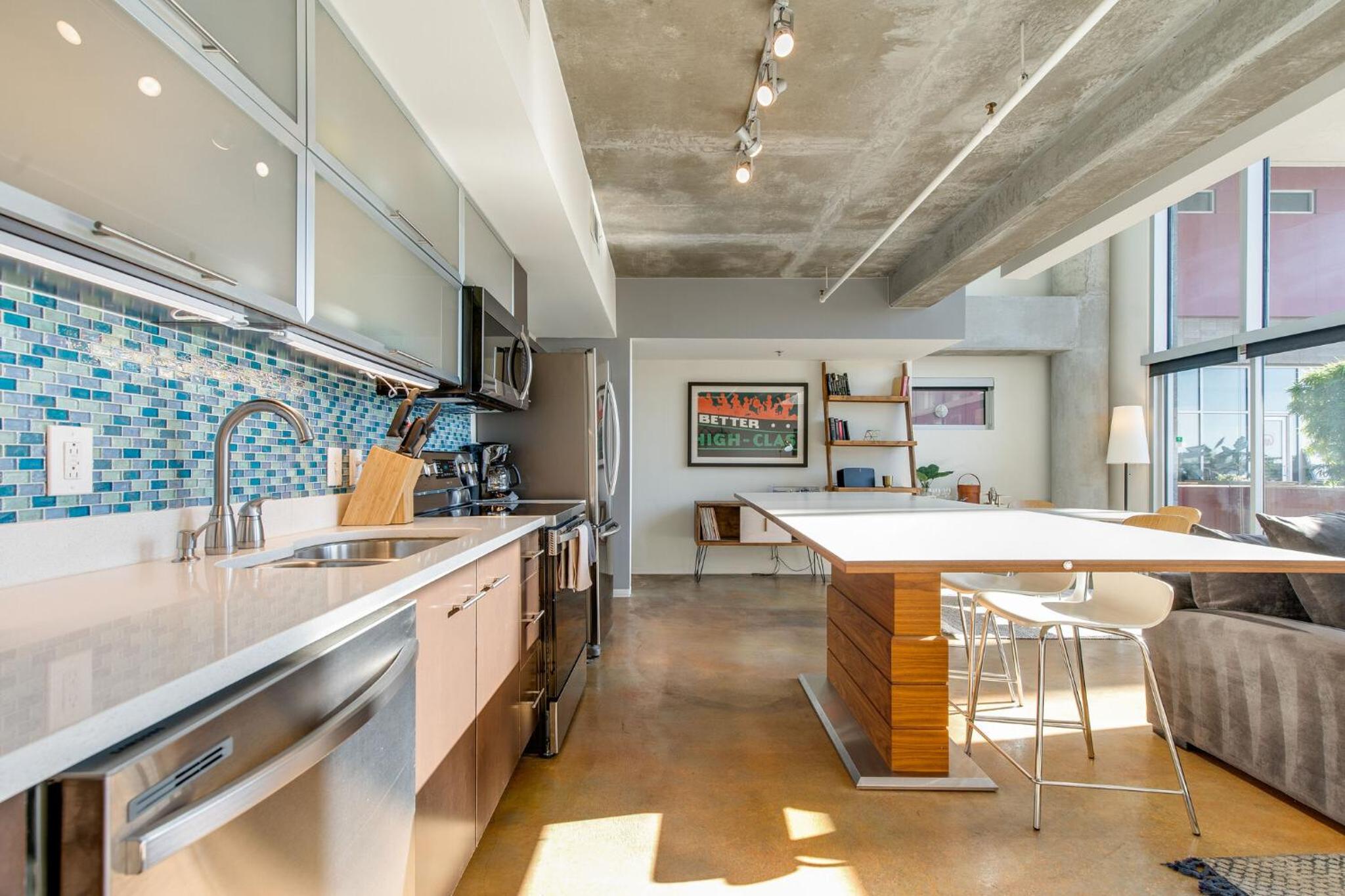 Artsy Chic 1BR Condo 30day min with WiFi AC Parking TV Furnished Rooftop view 5