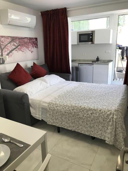 Precioso Apartamento nuevo con Jardín privado