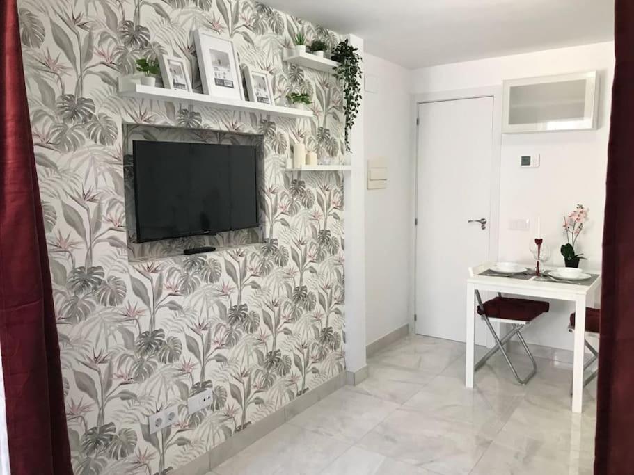 Precioso Apartamento nuevo con Jardín privado