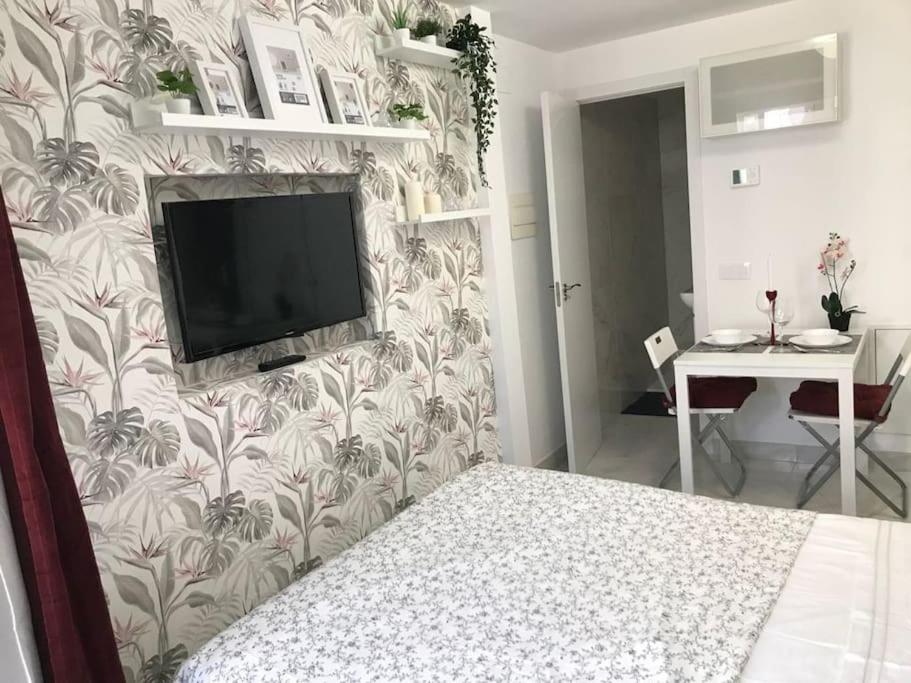 Precioso Apartamento nuevo con Jardín privado