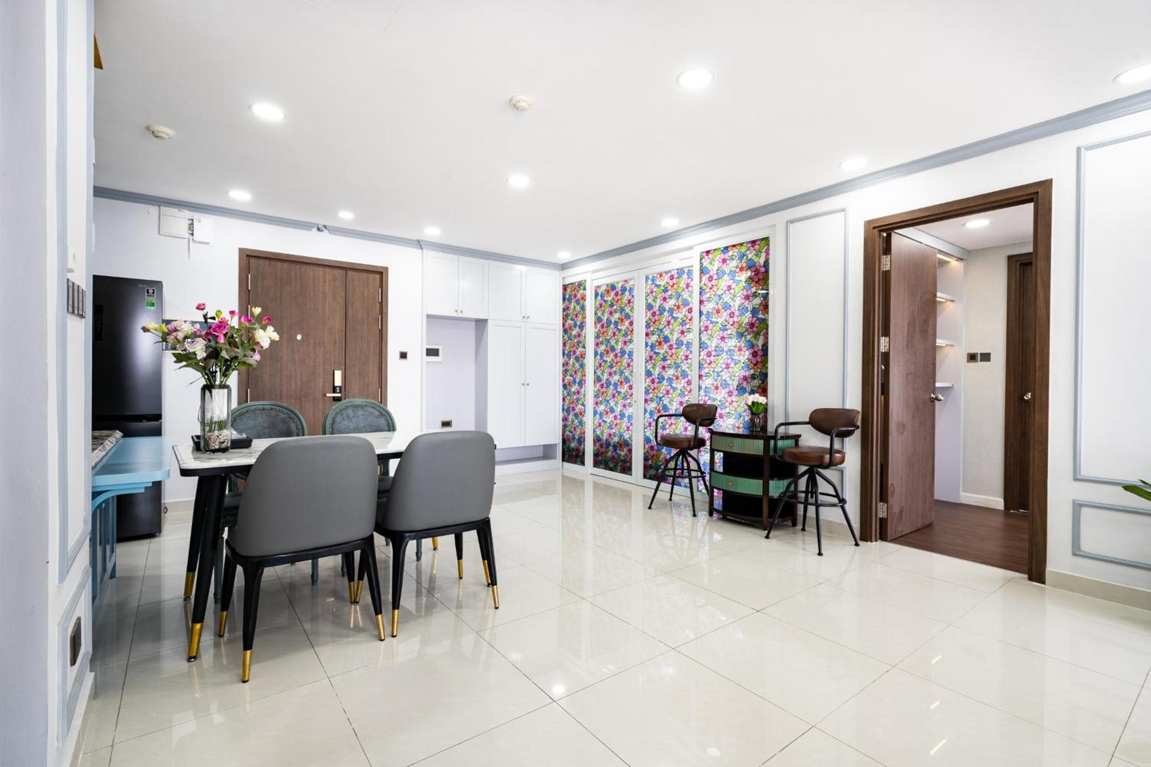 AJ'home - Saigon Royal 5 Star
