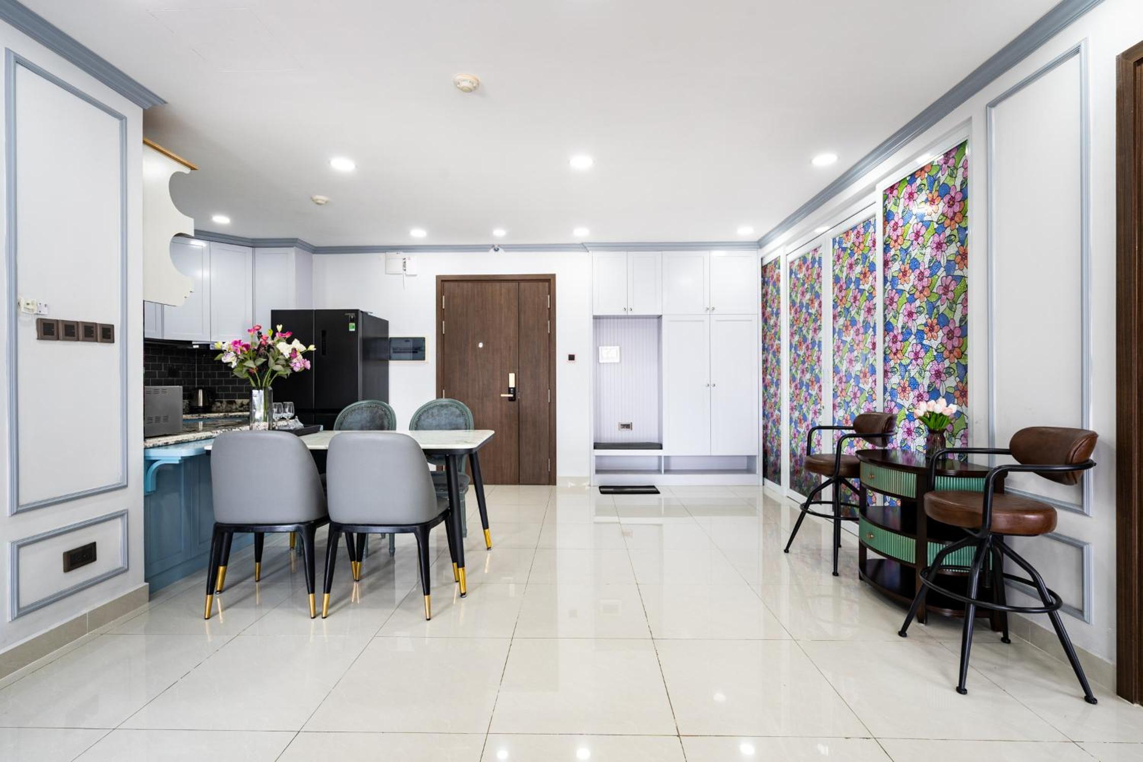 AJ'home - Saigon Royal 5 Star