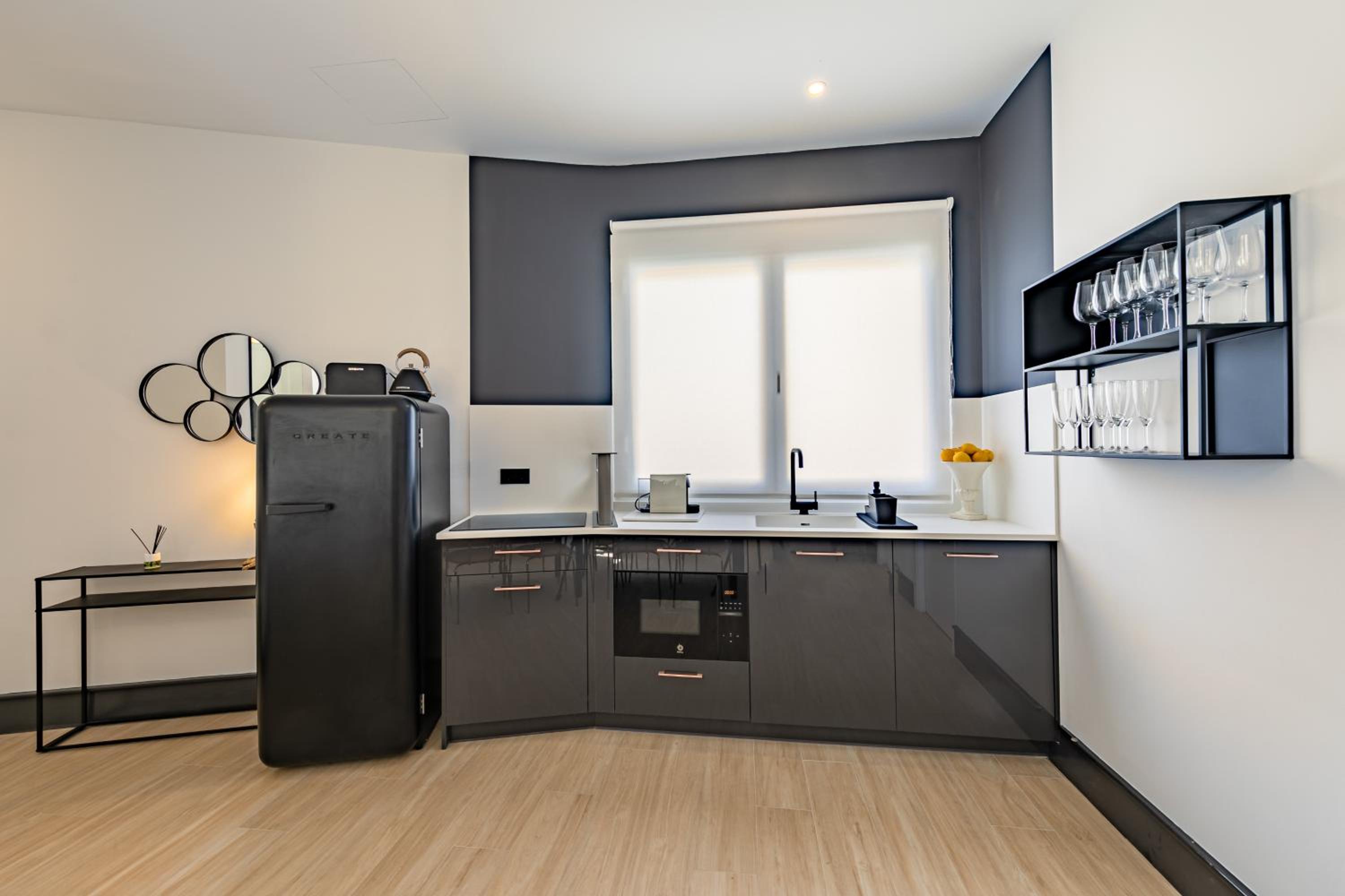 ISG Apartments Catedral