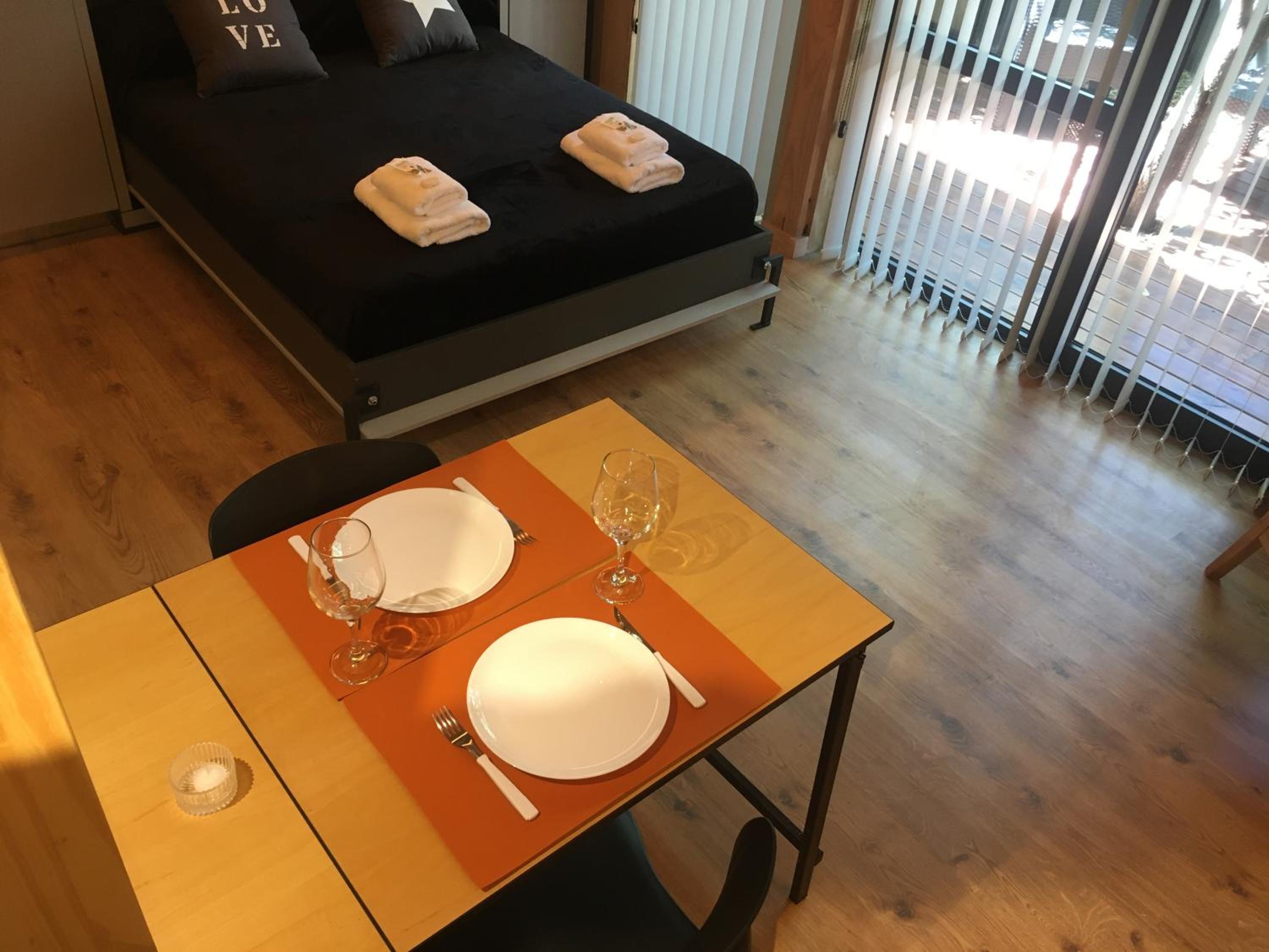 HUEPIL, Monoambiente Centrico
