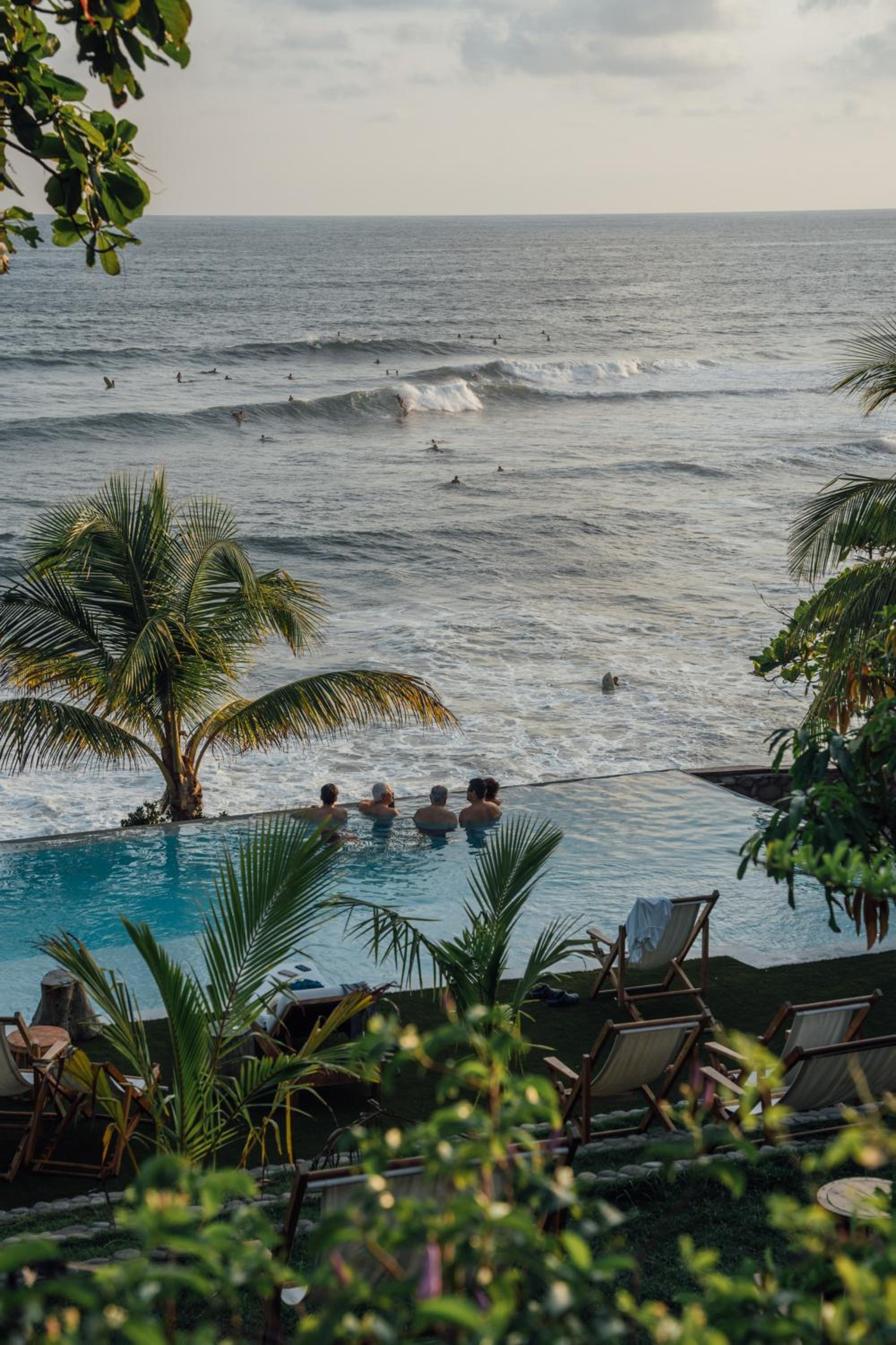 Puro Surf Hotel & Performance Academy