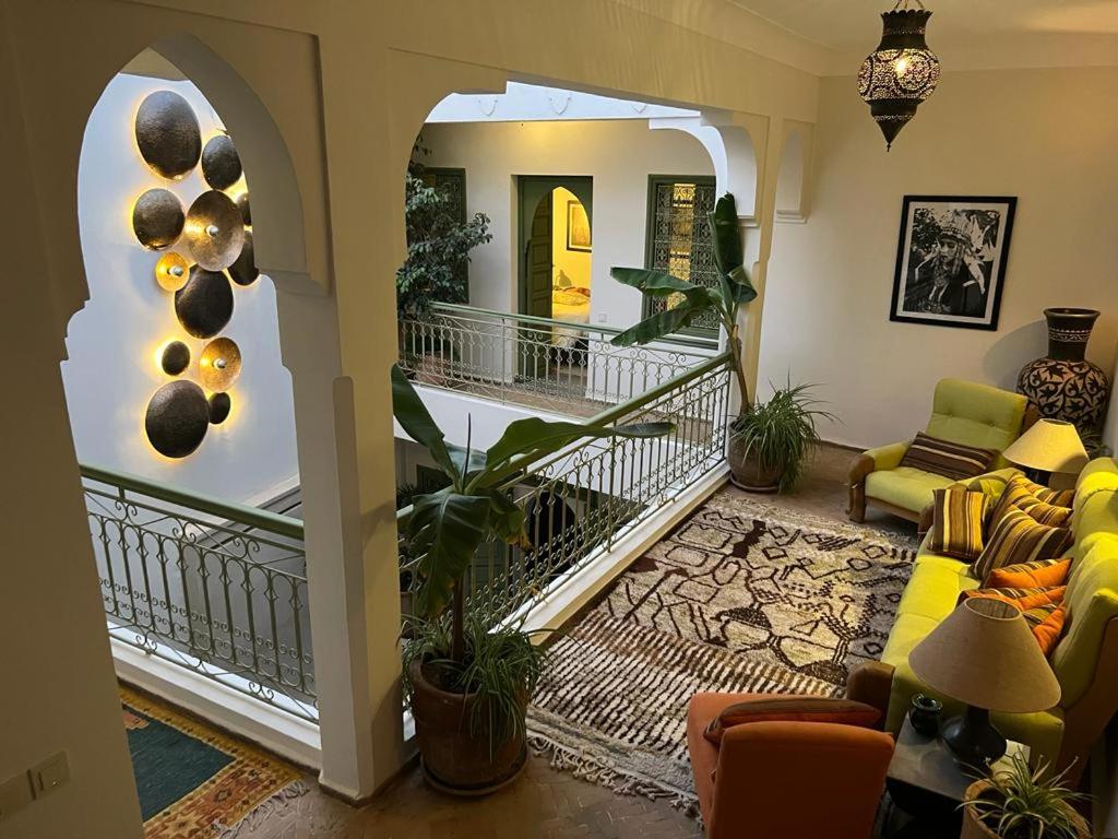 lounge