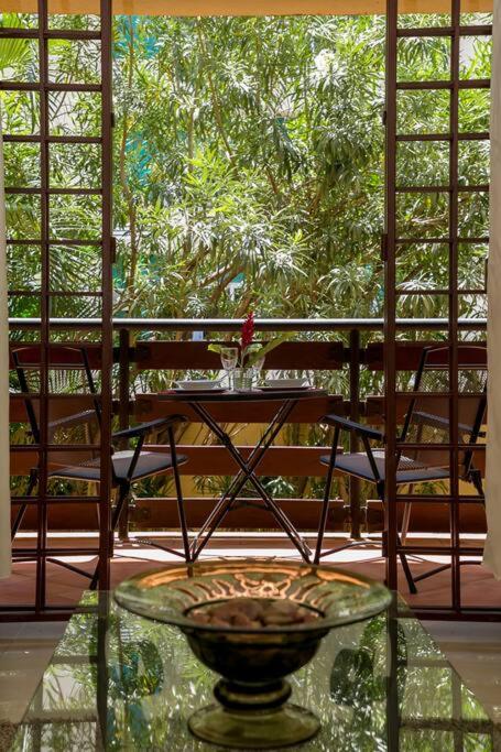 Choose To Be Happy at the Argyle - One Bedroom with Pool view 3