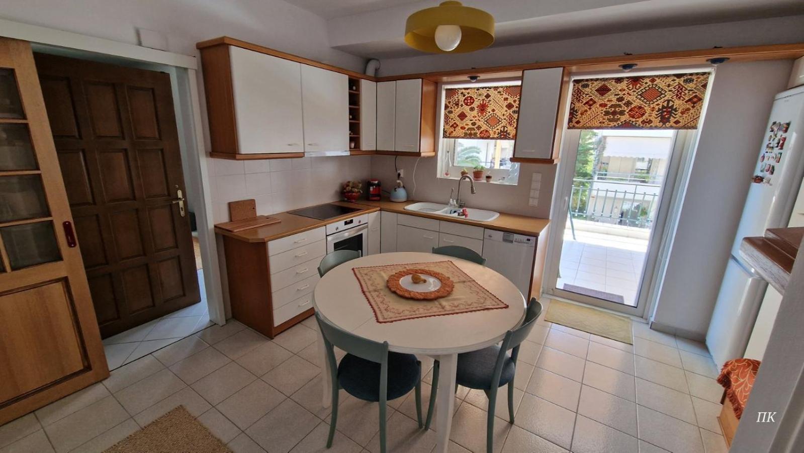 Two bedroom flat near airport view 2
