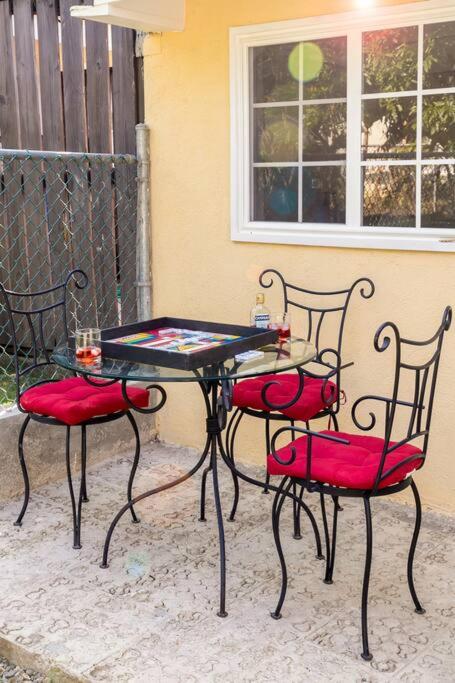 Choose To Be Happy at The Palms Richmond Estates Villa #170 - 3-BR w Pool view 3
