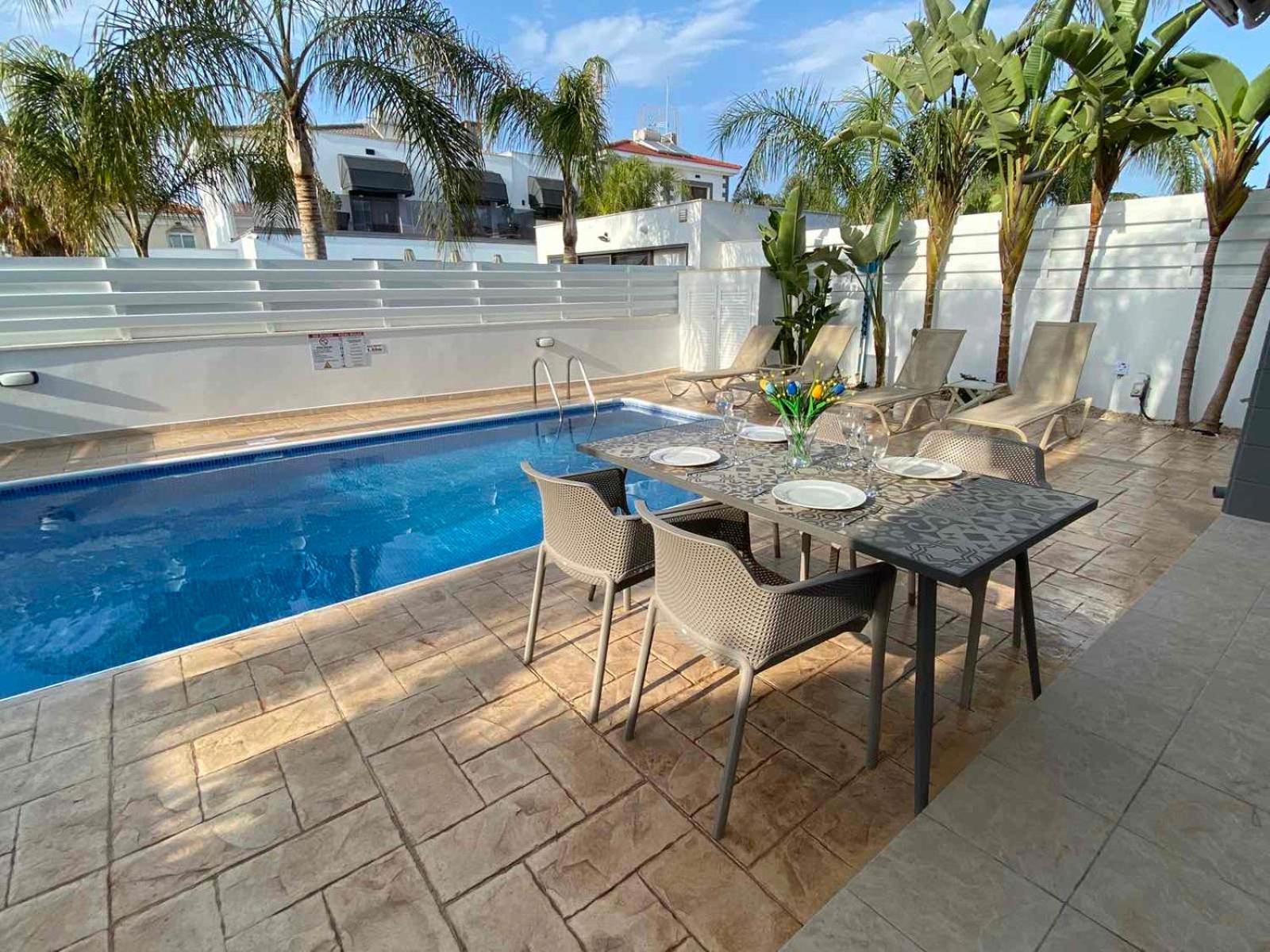 Villa Diana - 200 meters from Kapparis, Fireman's Beach