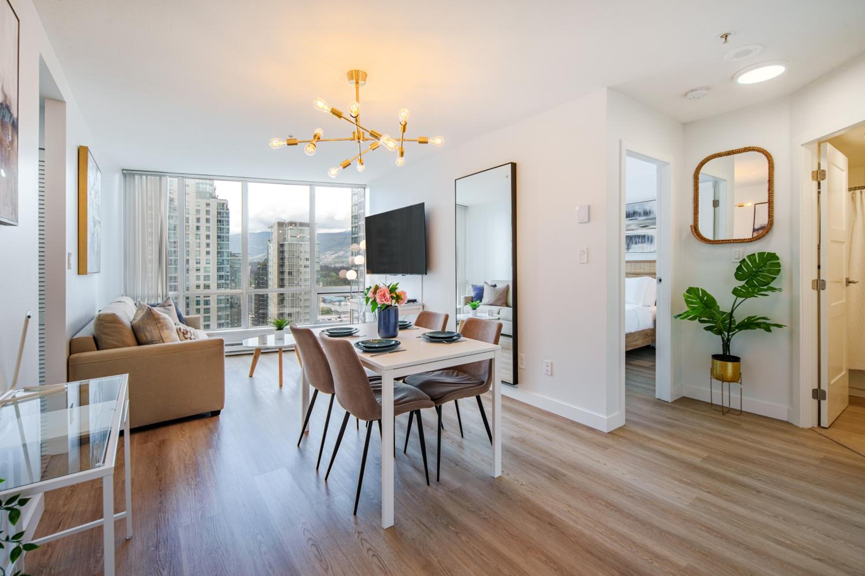 Best Location Downtown Chic Suites