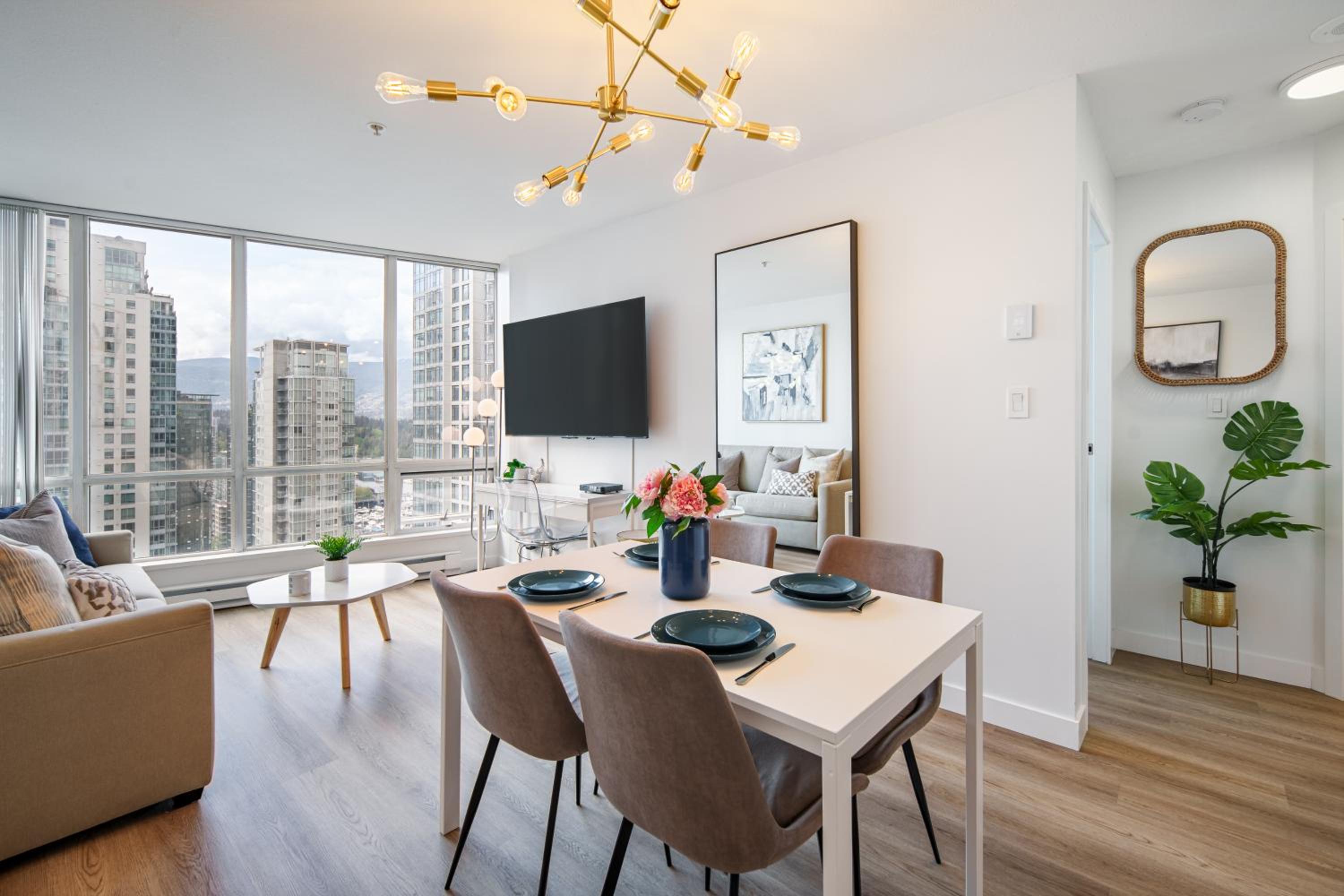 Best Location Downtown Chic Suites