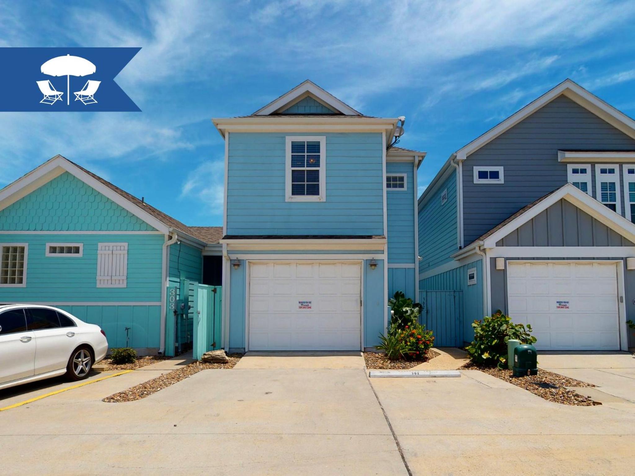 PB302 Newly Built and Unique Home, 3 Bedroom, Community Pool and Garage Access view 5