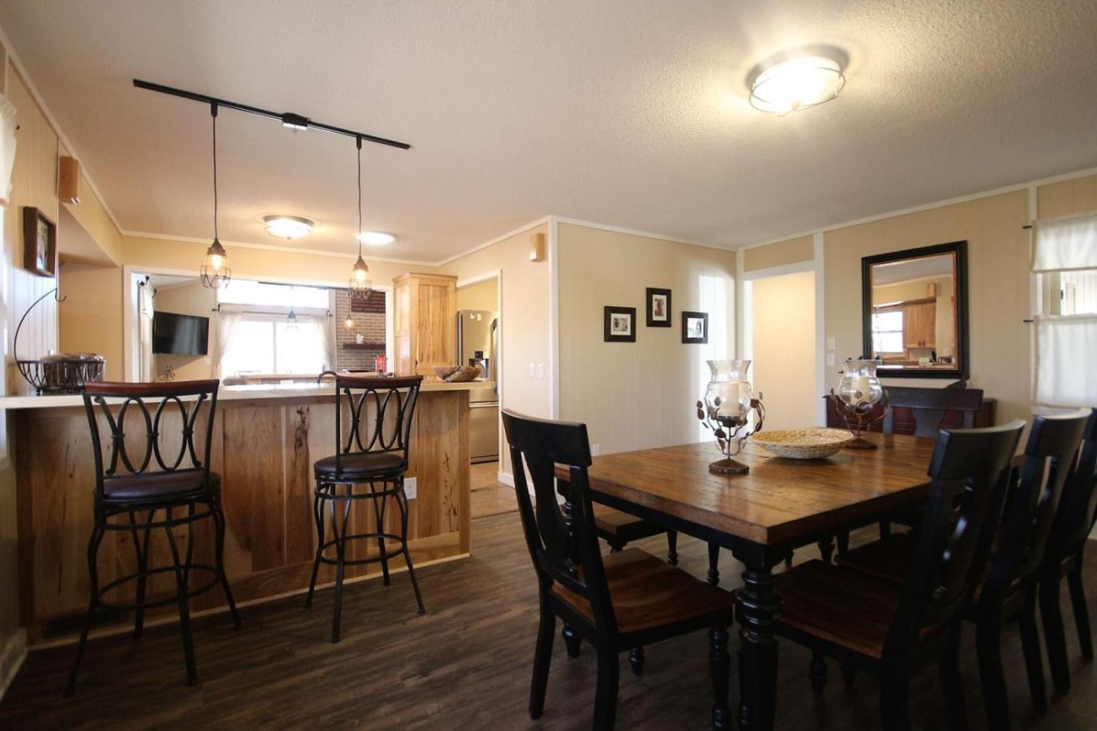 Ticoa Heights · Ticoa Heights , Community Pool, Foosball, King B view 5