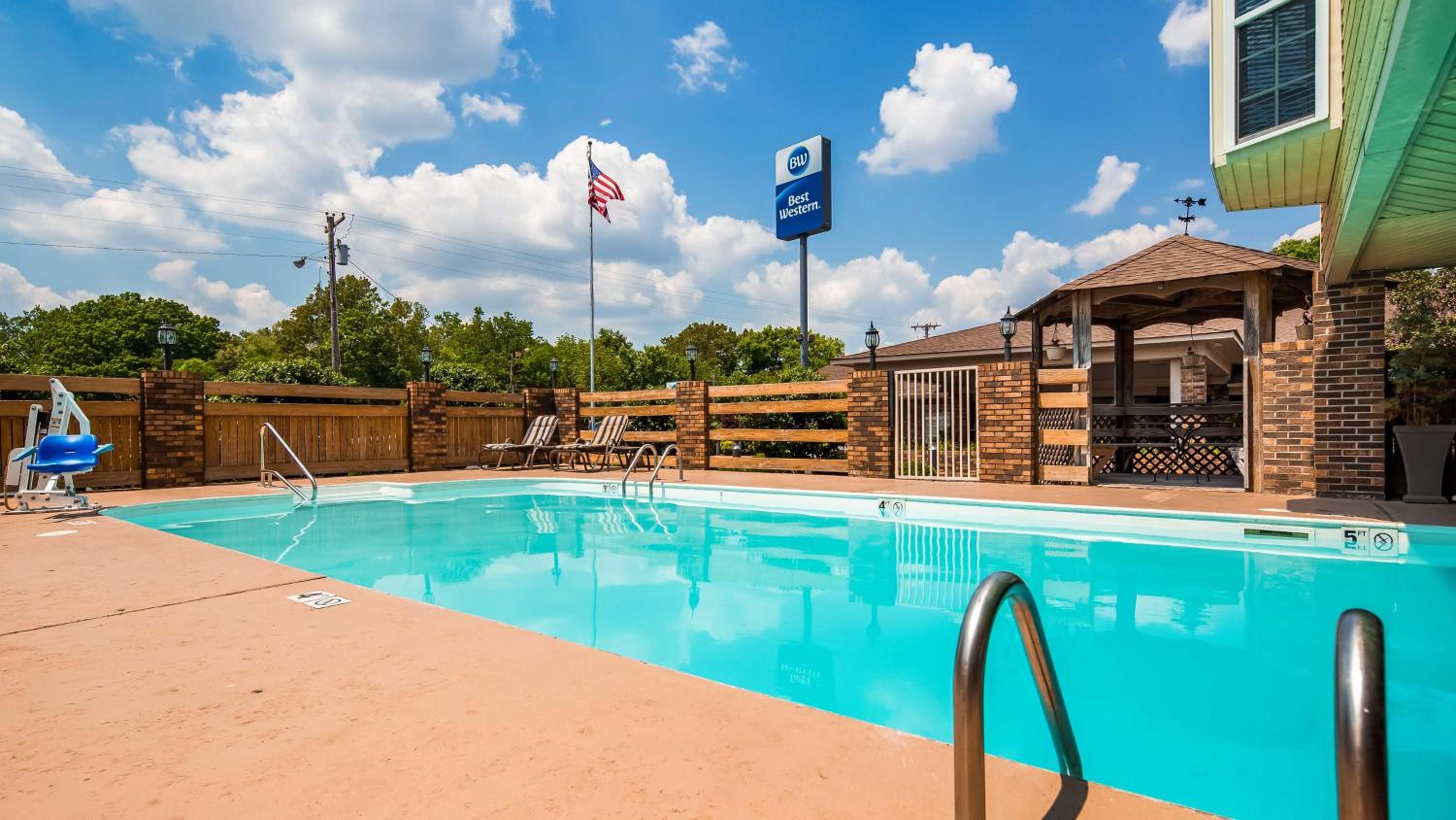 Winchester Vacations - Best Western Inn Winchester - Property Image 26