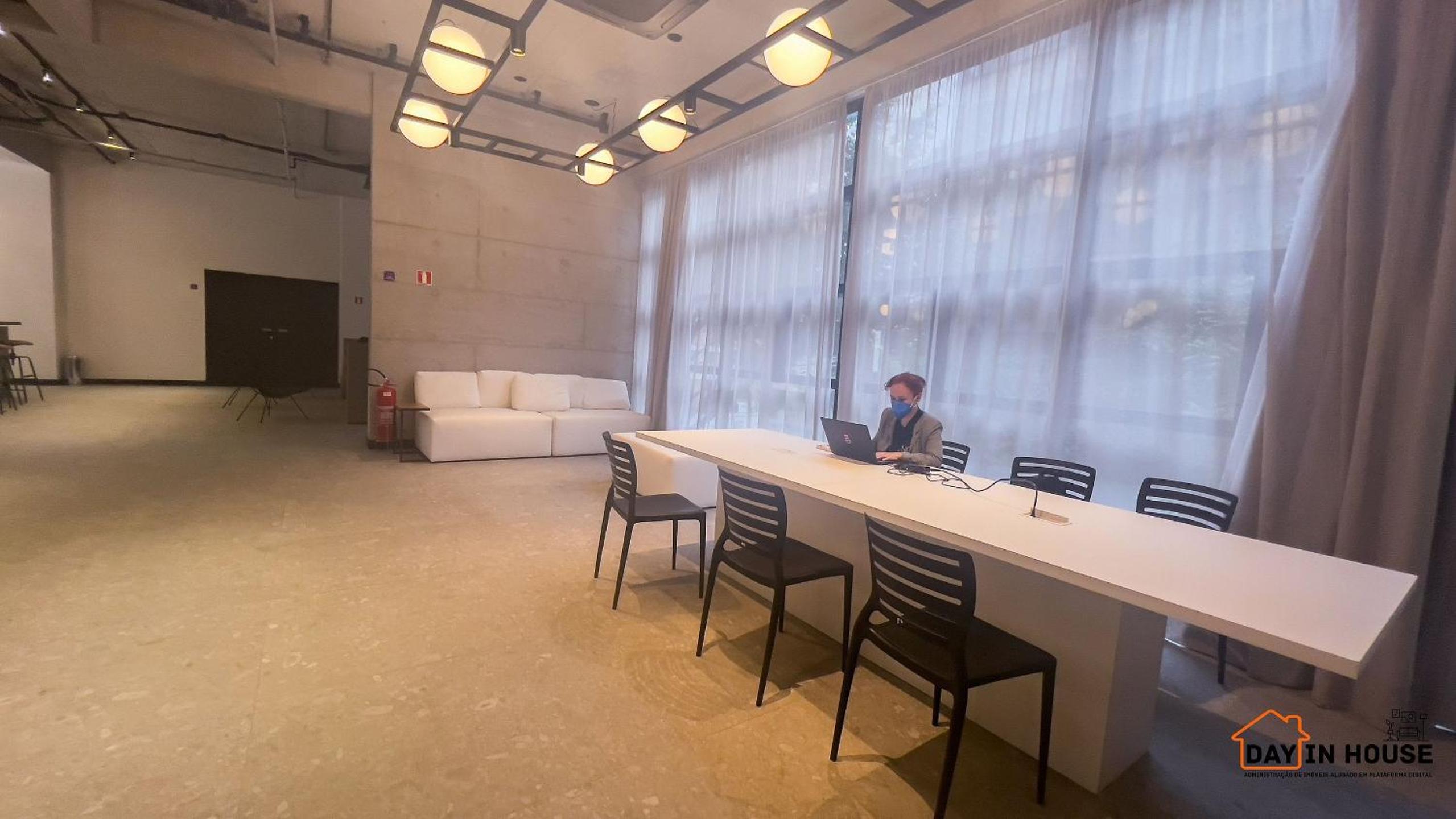 U_301 | Studio lindo próximo ao Hop Sírio Libanês