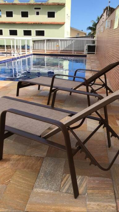 Apto. com varanda gourmet e piscina aquecida