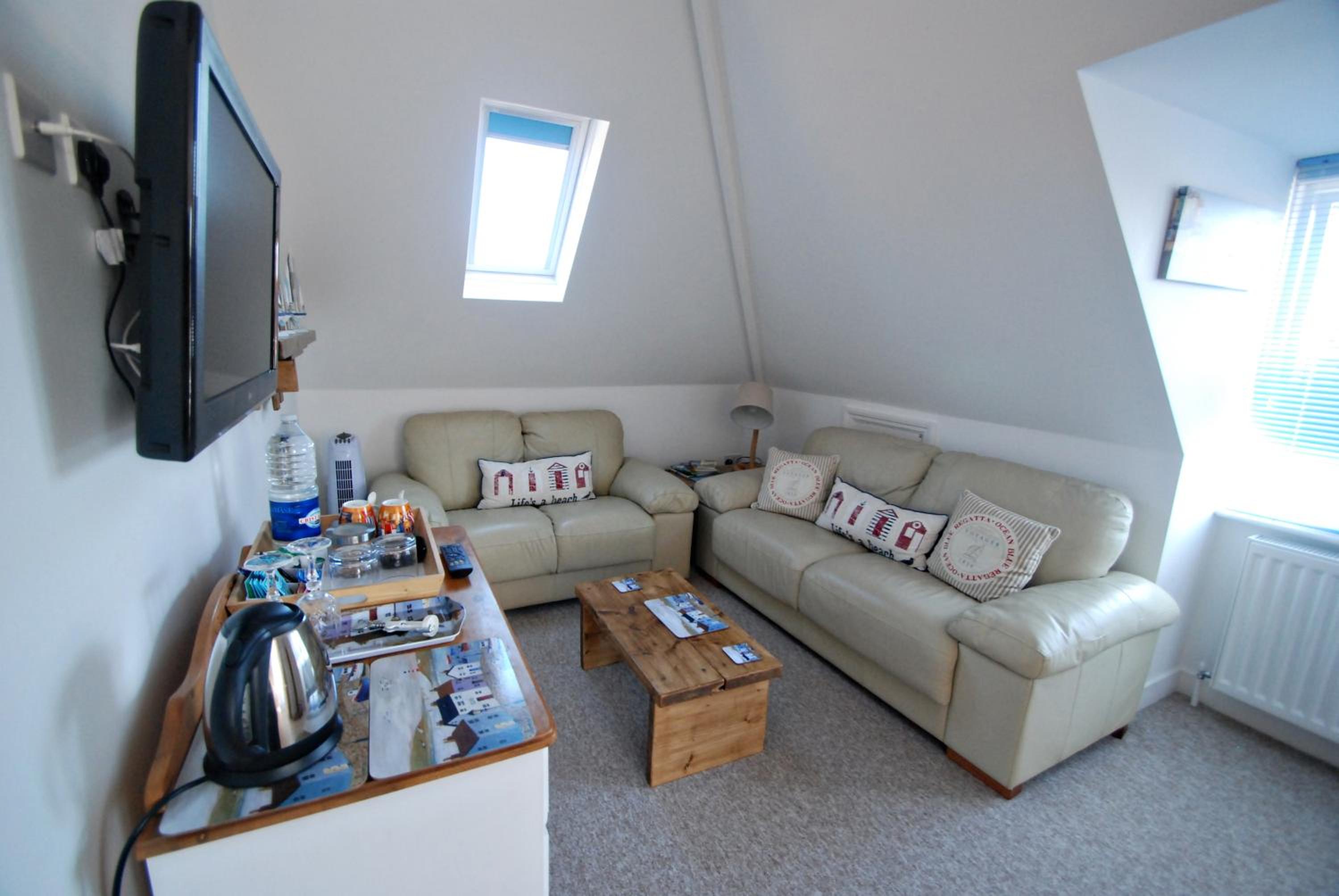 Southern Breeze Lodge - Adults Only