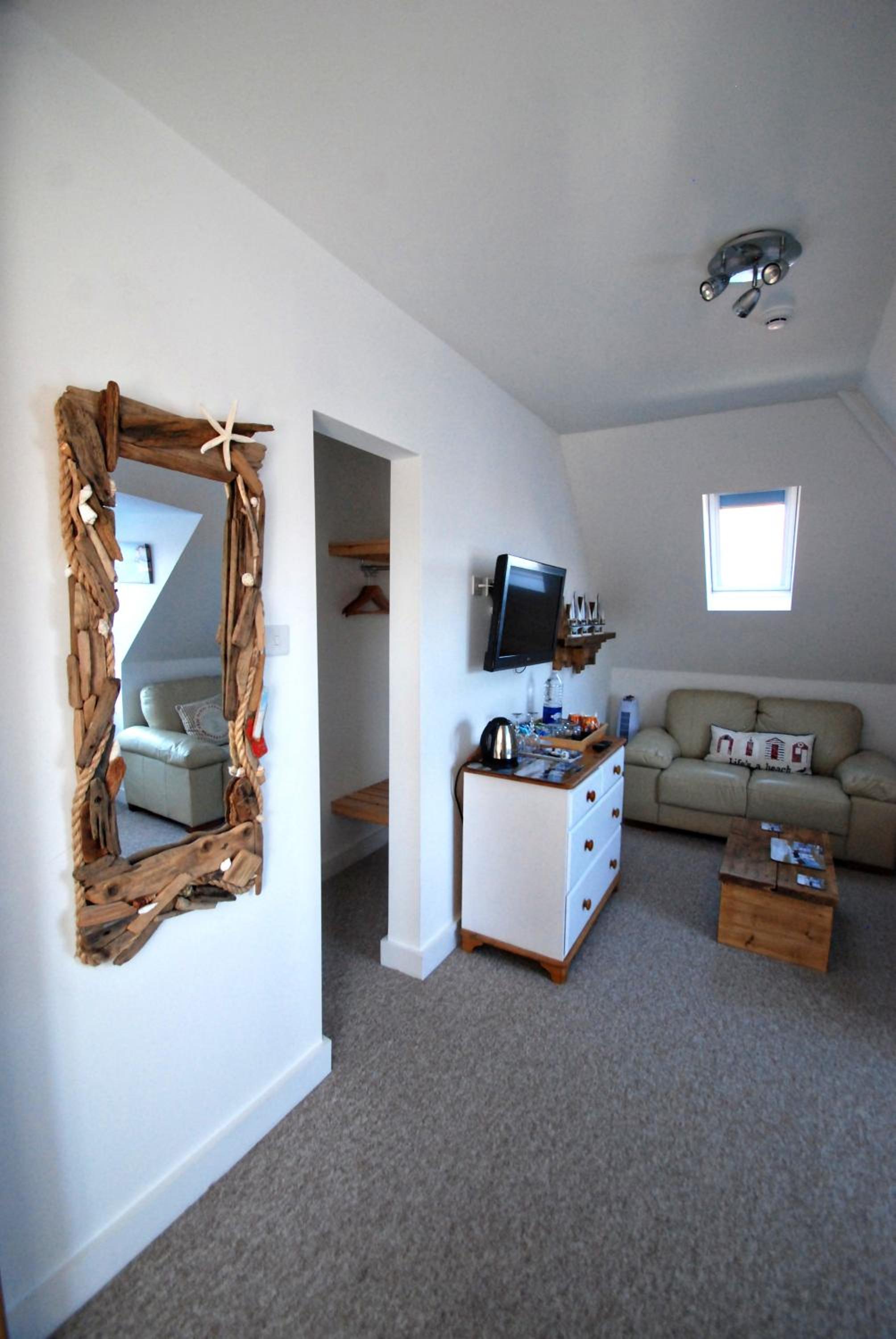 Southern Breeze Lodge - Adults Only