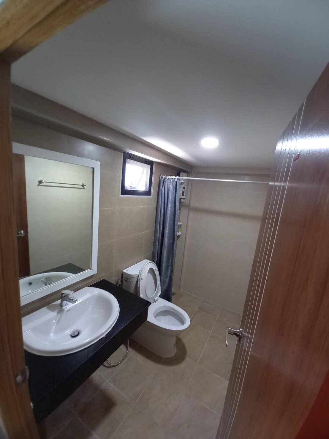 BURI Hotel And Hostel