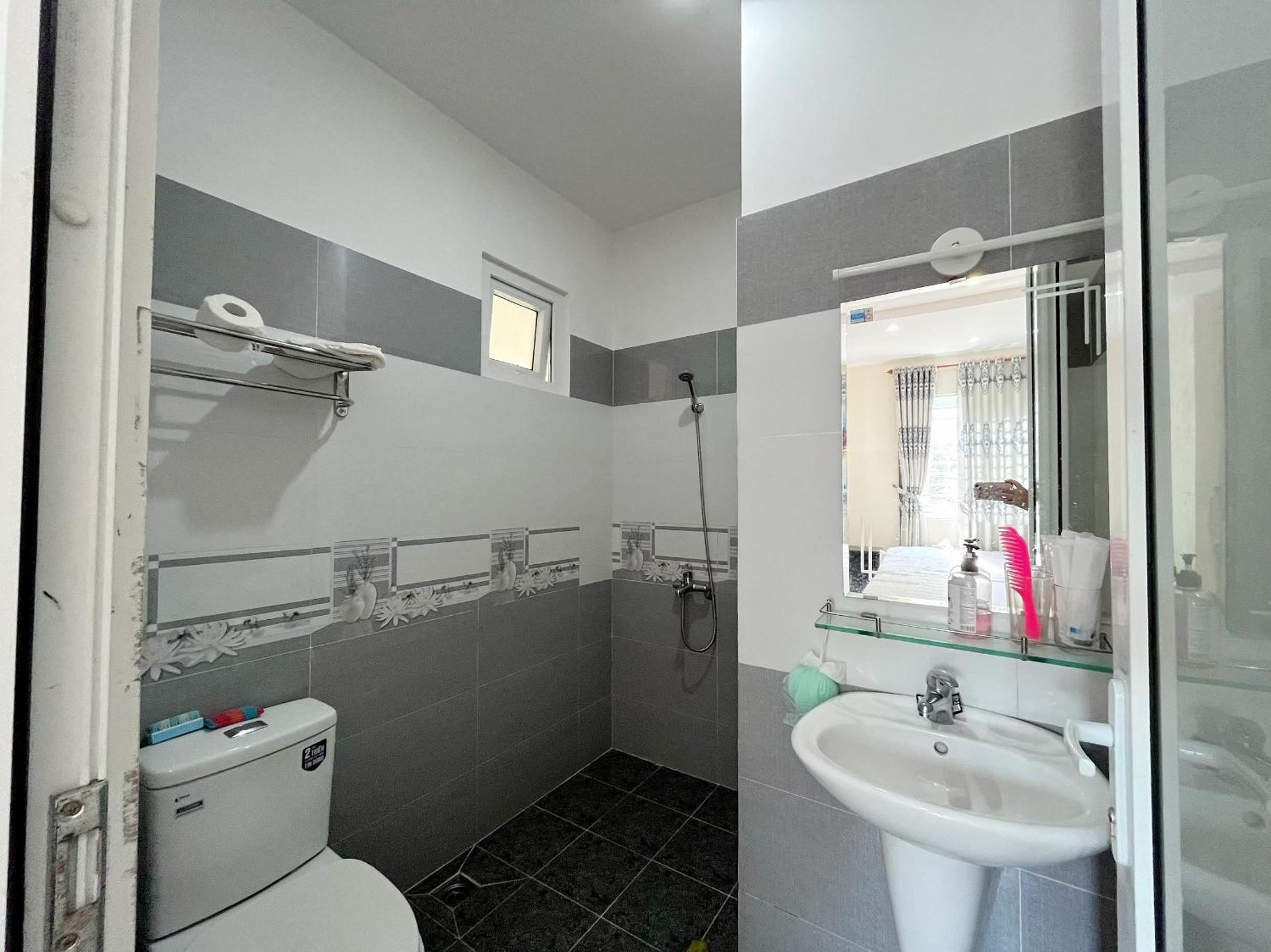 Phương Thảo Motel (phòng đơn)