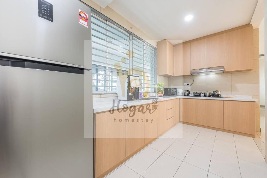 Cyberjaya-Cozy Muji Family Condo,15pax,Netflix photo 2
